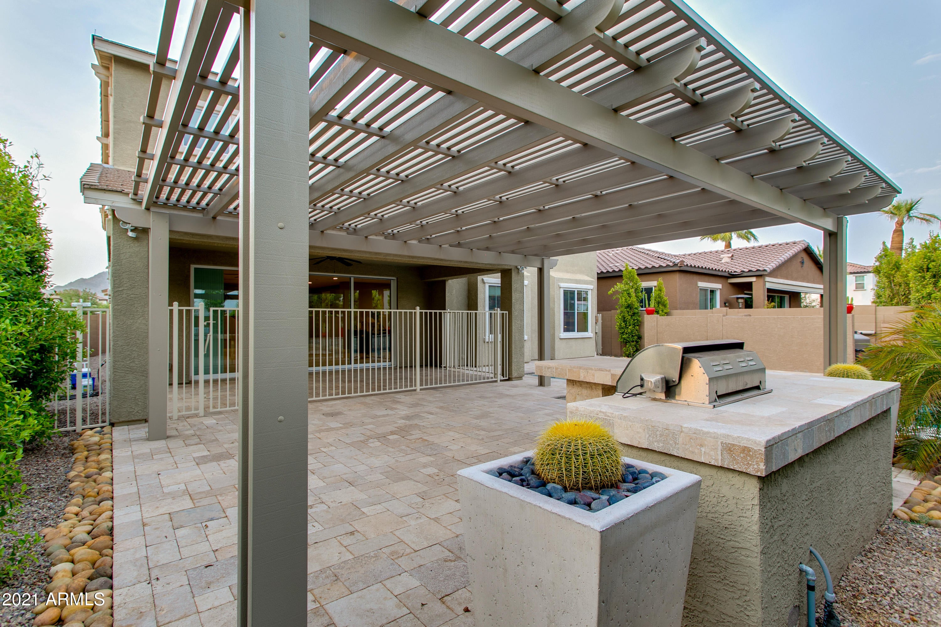 MADISON VISTAS - Residential