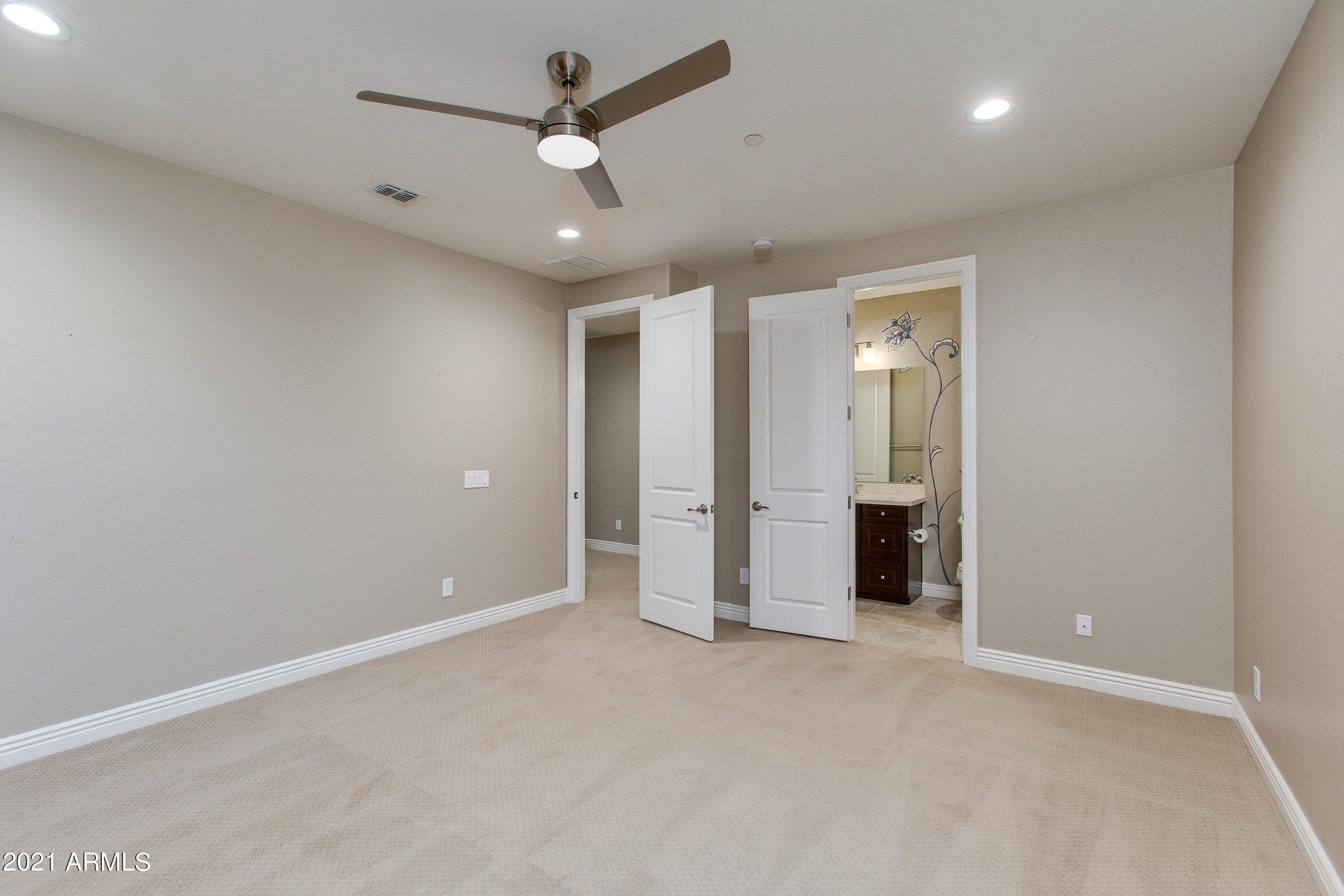MADISON VISTAS - Residential