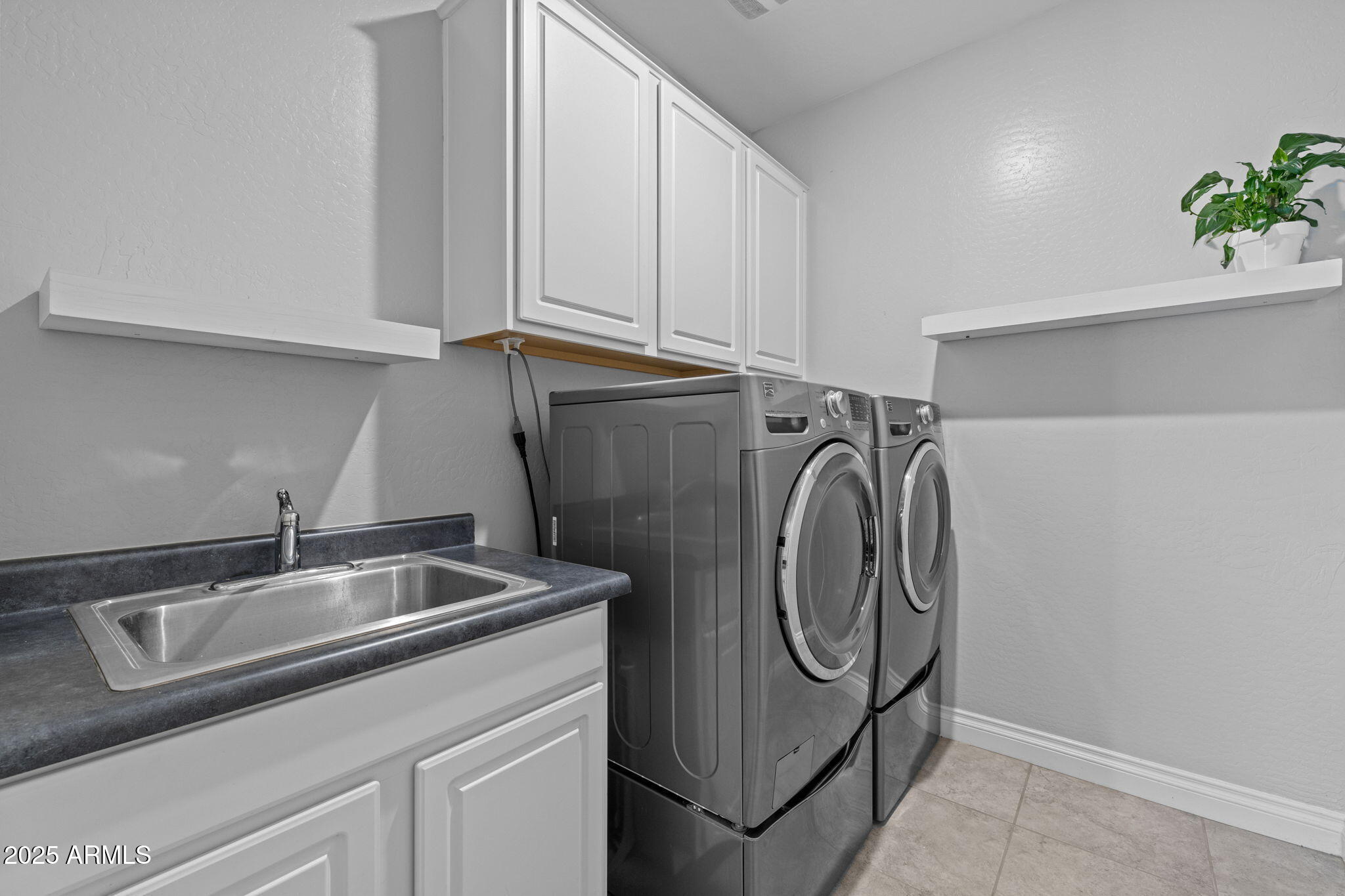 EASTMARK DU-7 SOUTH PARCEL 7-5 - Residential