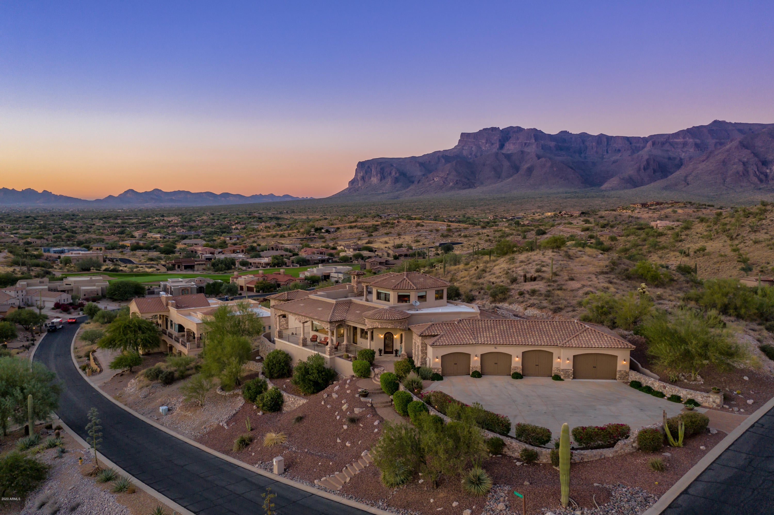 VISTA DEL CORAZON - Residential