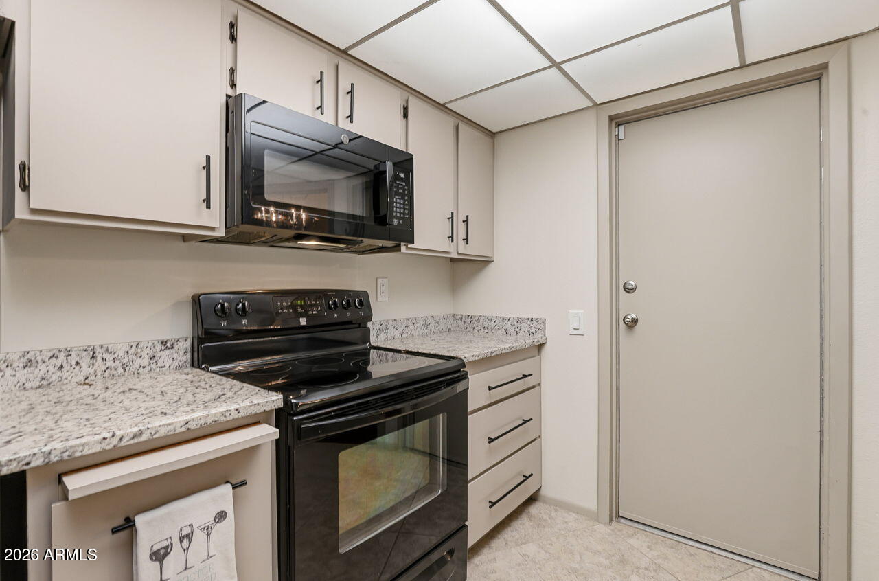 SUN CITY UNIT 17J - Residential
