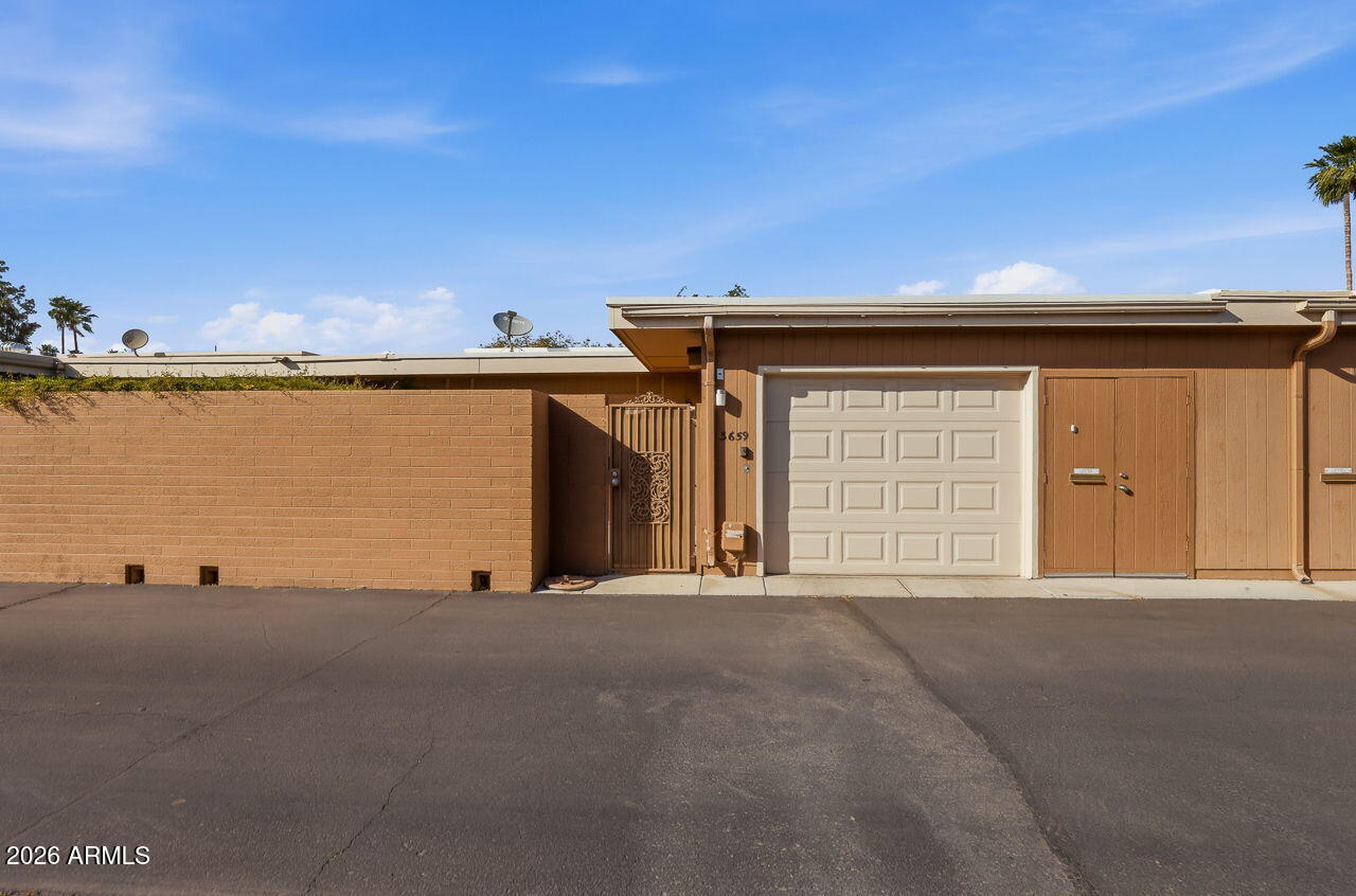 SUN CITY UNIT 17J - Residential
