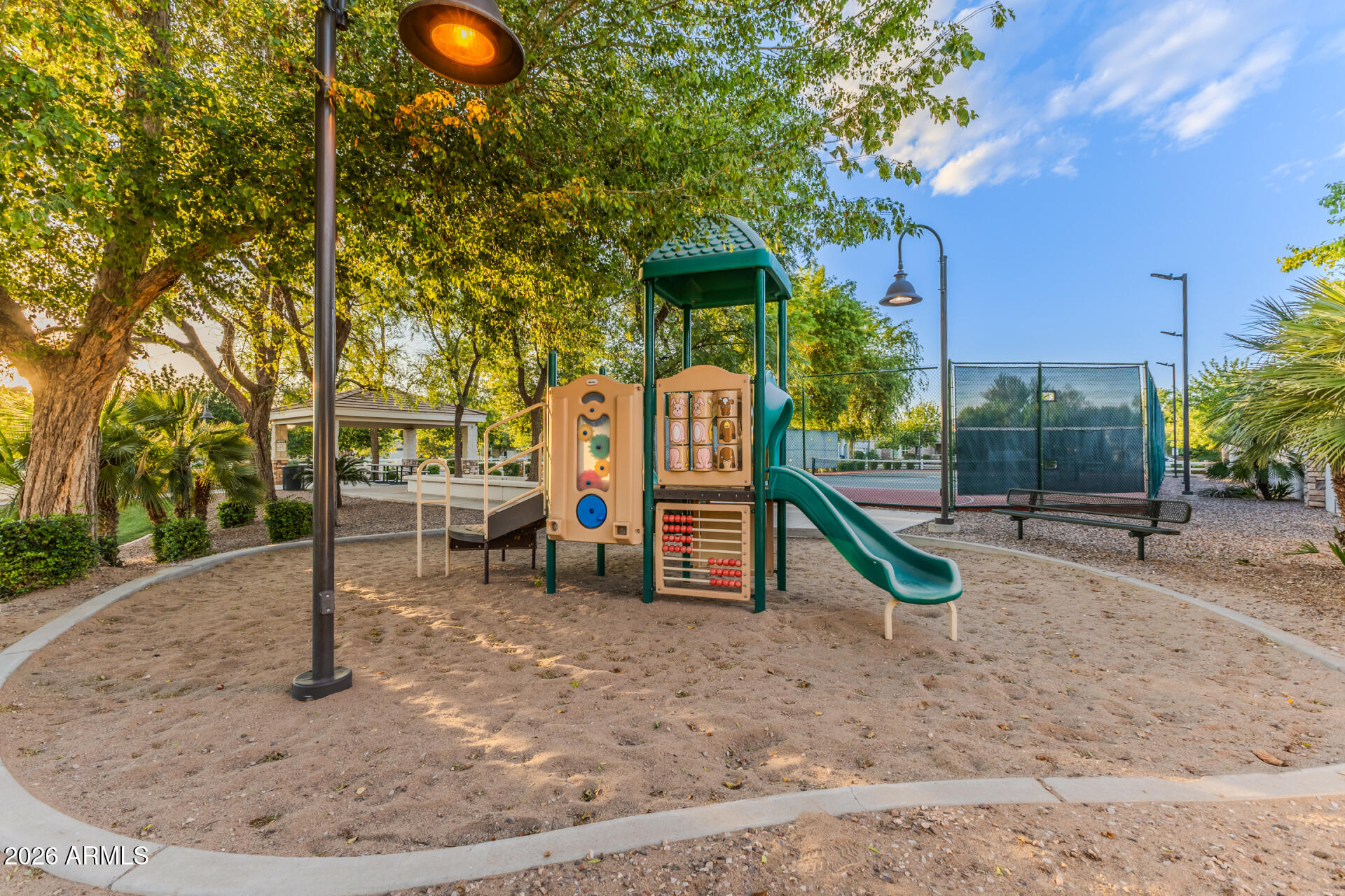 VILLAGE GROVE ESTATES LOT 1-36 TR A - Residential