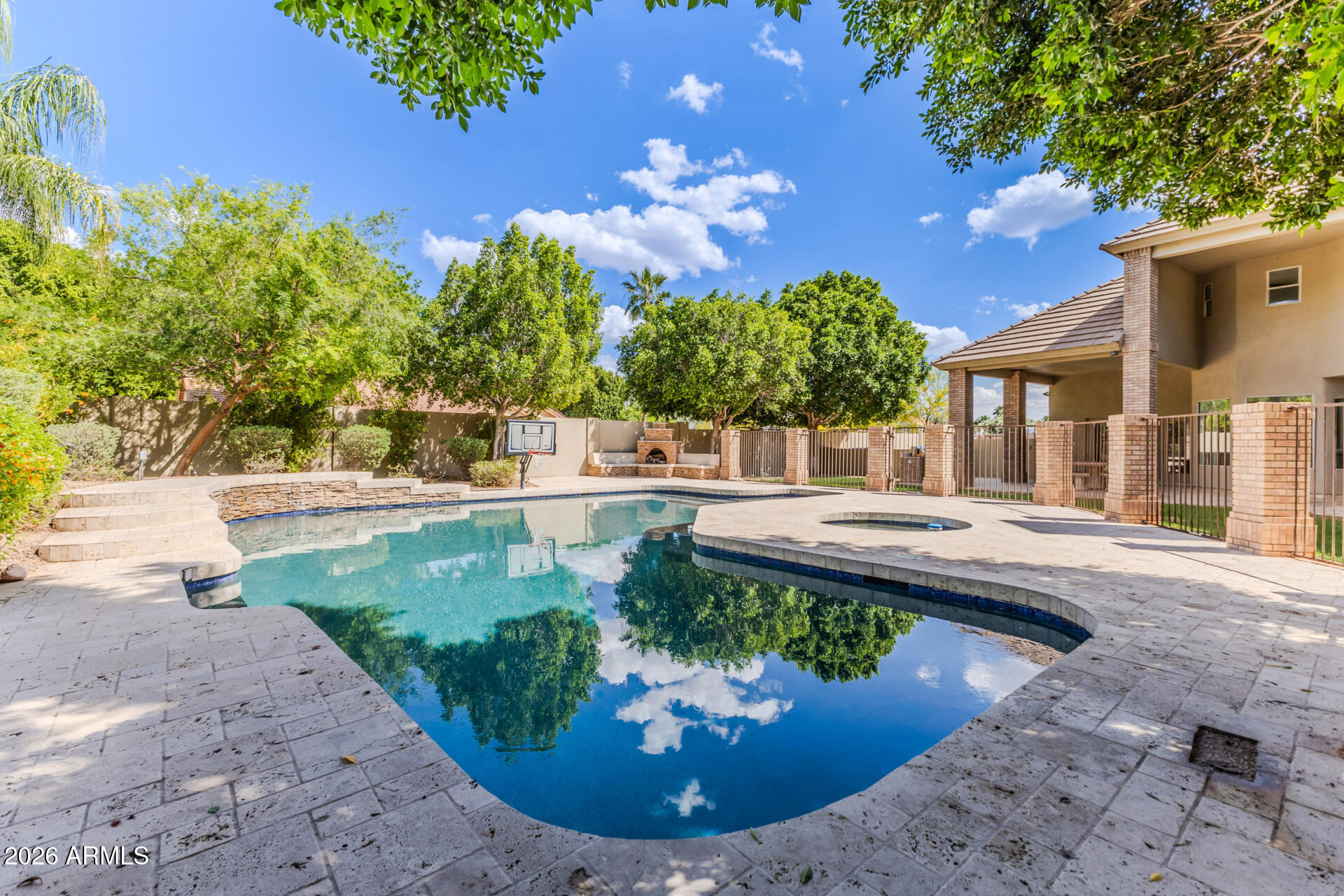 VILLAGE GROVE ESTATES LOT 1-36 TR A - Residential