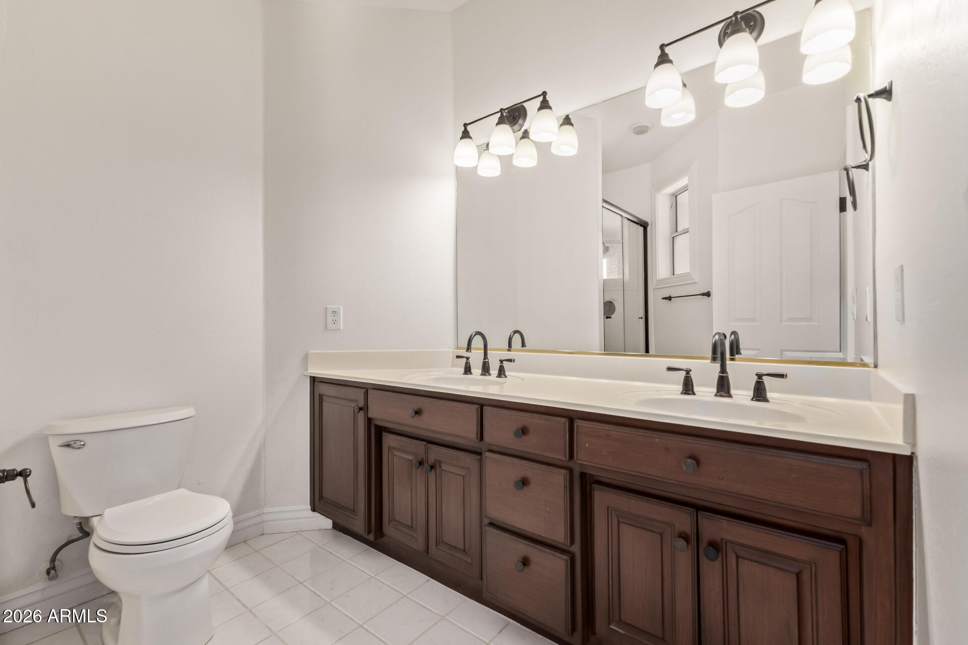 VILLAGE GROVE ESTATES LOT 1-36 TR A - Residential