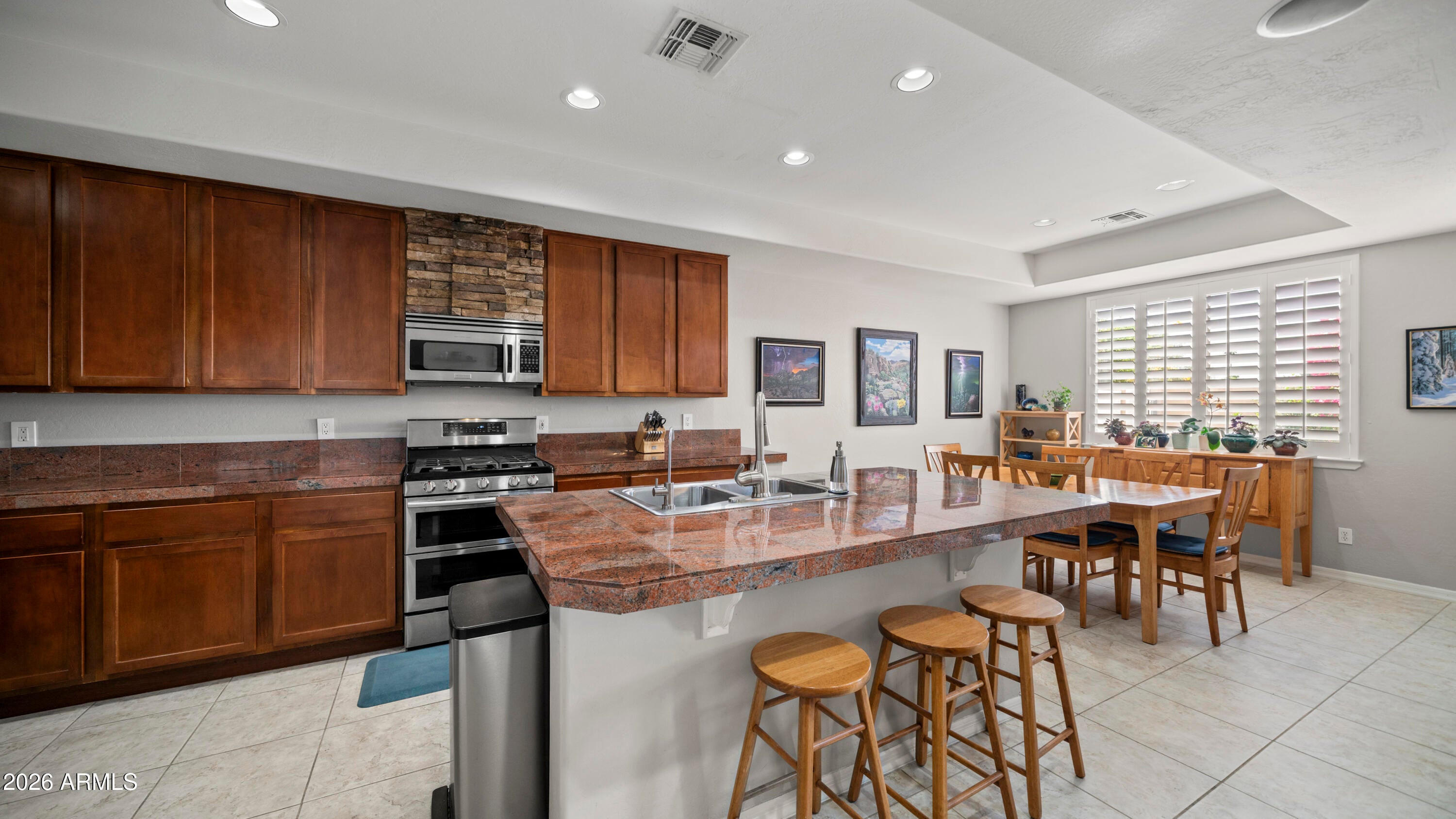 VILLAS AT SQUAW PEAK CONDOMINIUM - Residential