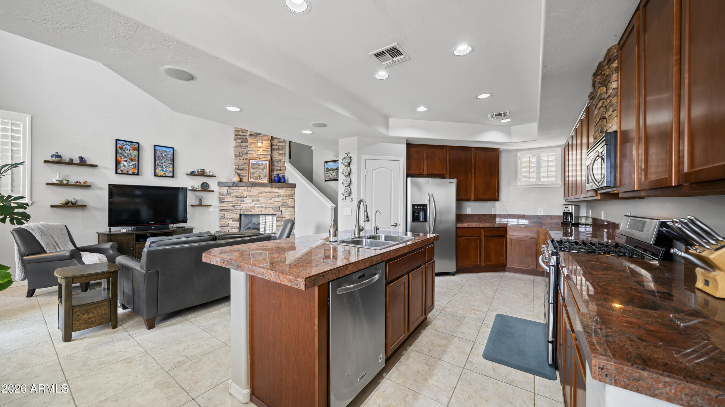VILLAS AT SQUAW PEAK CONDOMINIUM - Residential