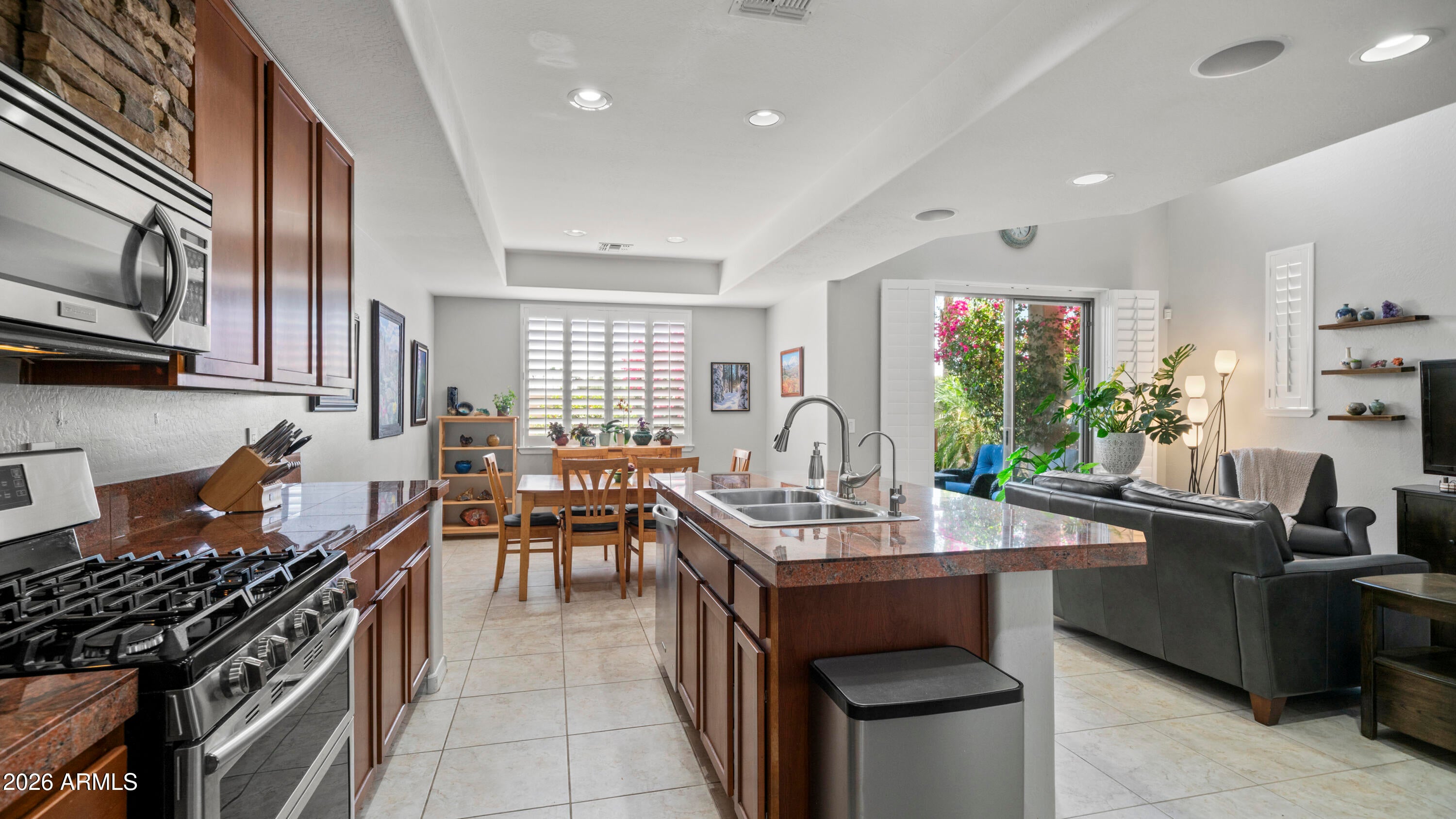 VILLAS AT SQUAW PEAK CONDOMINIUM - Residential