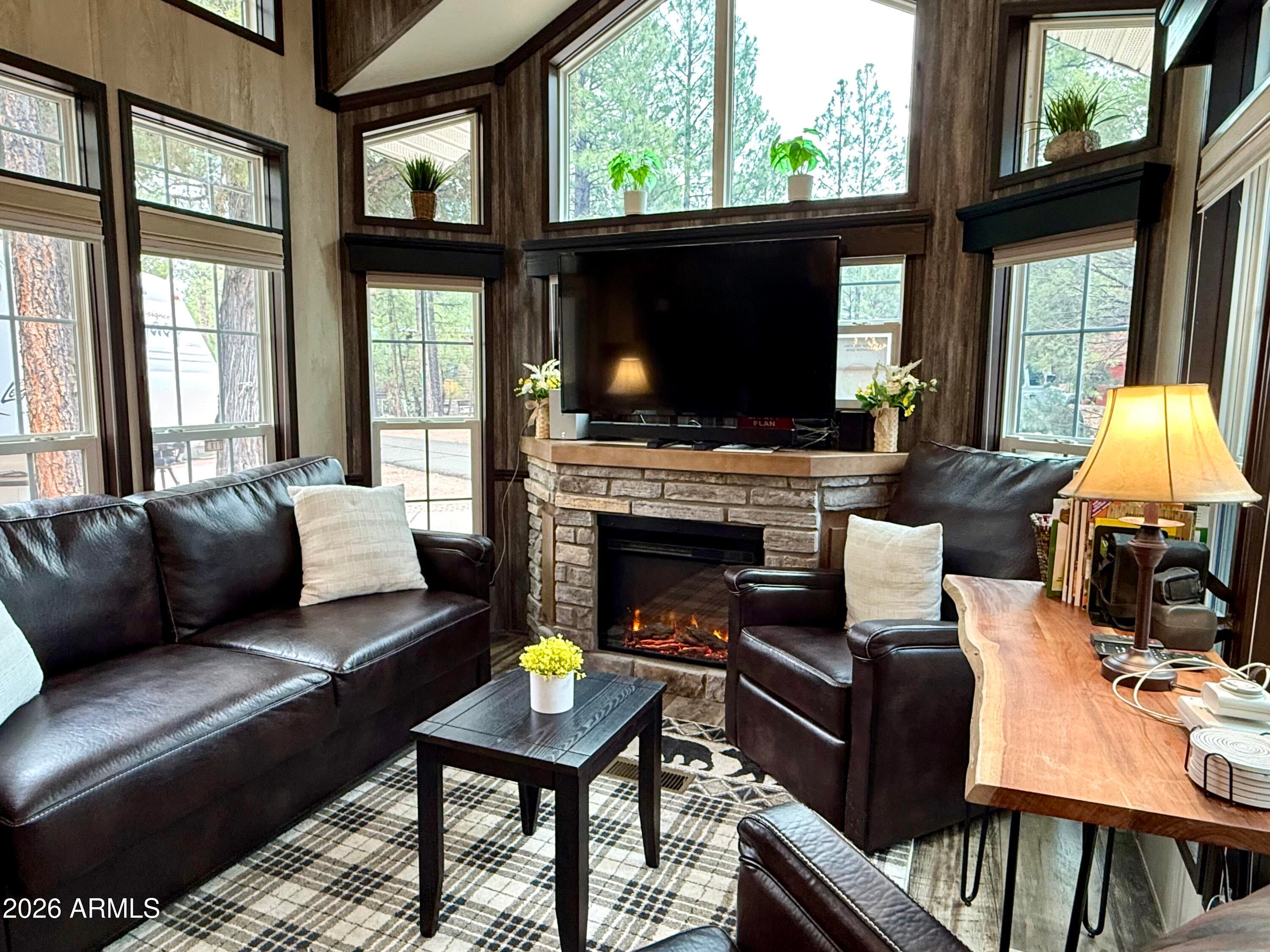 WHITE MOUNTAIN VACATION VILLAGE UNIT 2 - Residential