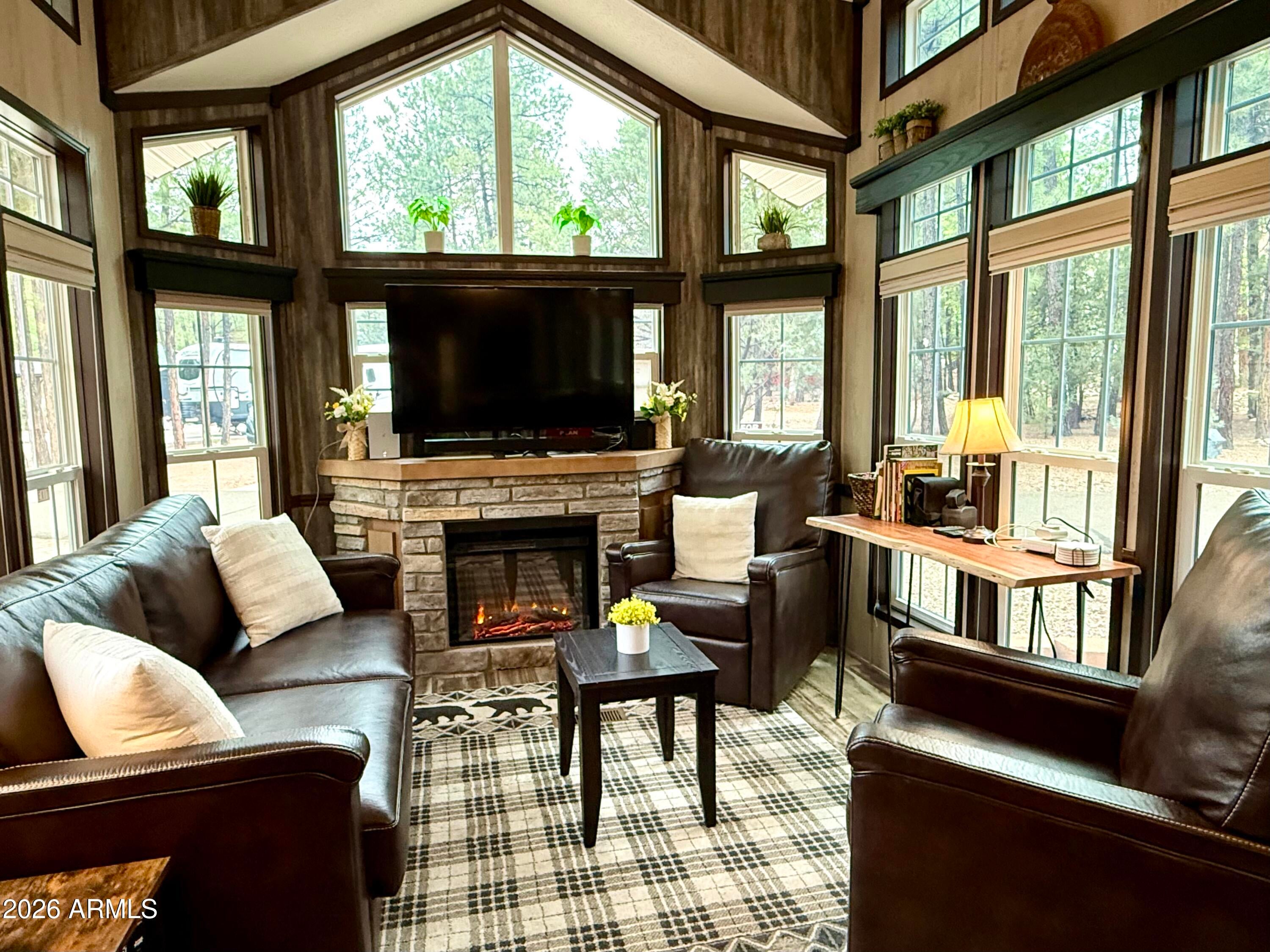 WHITE MOUNTAIN VACATION VILLAGE UNIT 2 - Residential
