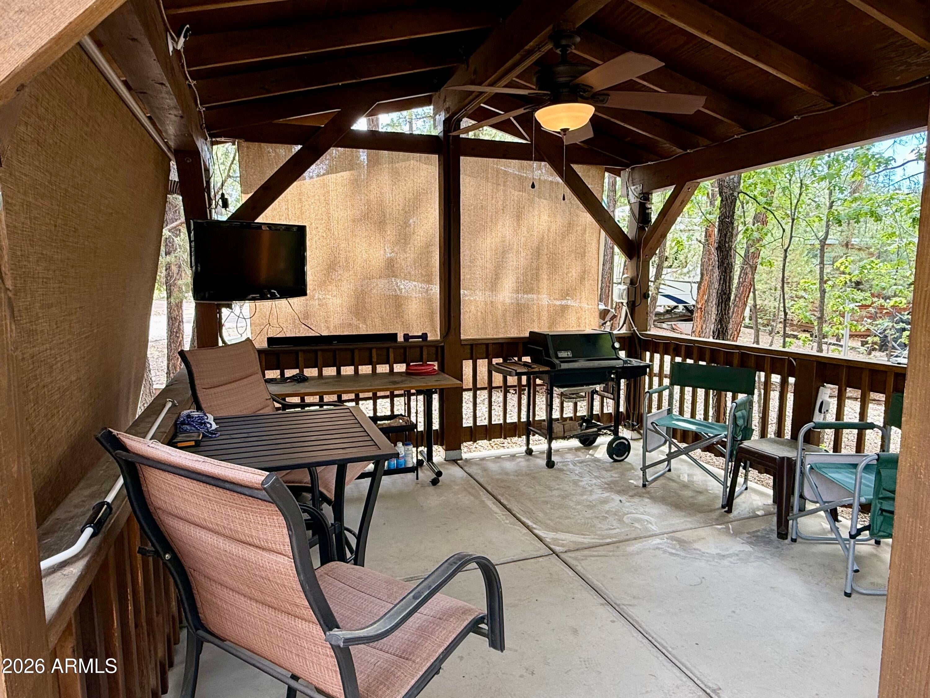 WHITE MOUNTAIN VACATION VILLAGE UNIT 2 - Residential