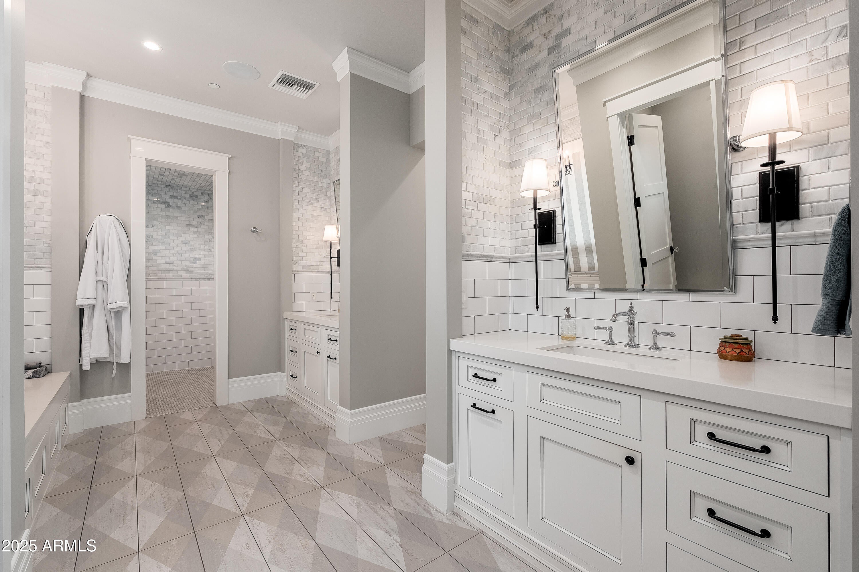 DEL RAY ESTATES - Residential