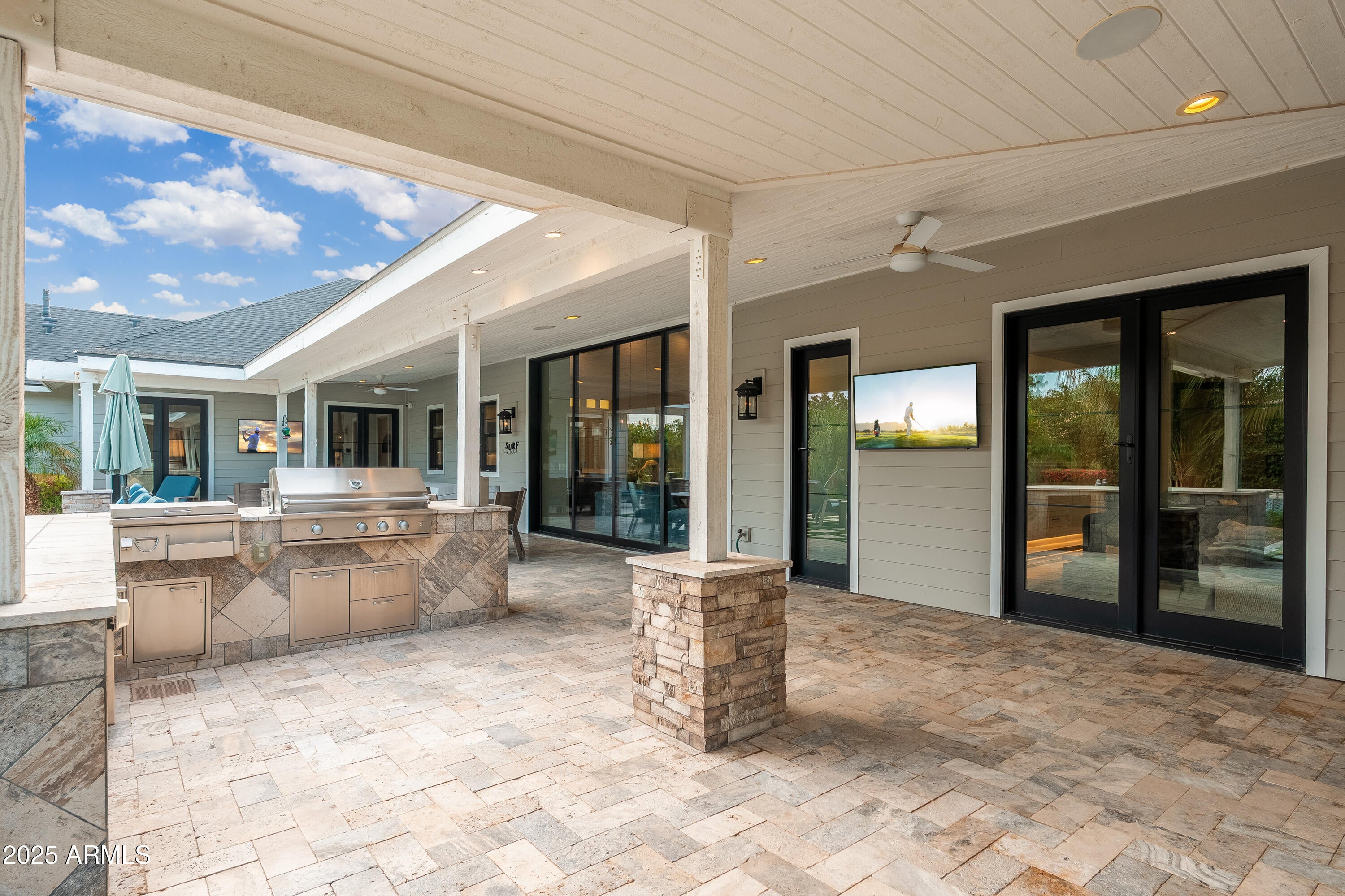 DEL RAY ESTATES - Residential