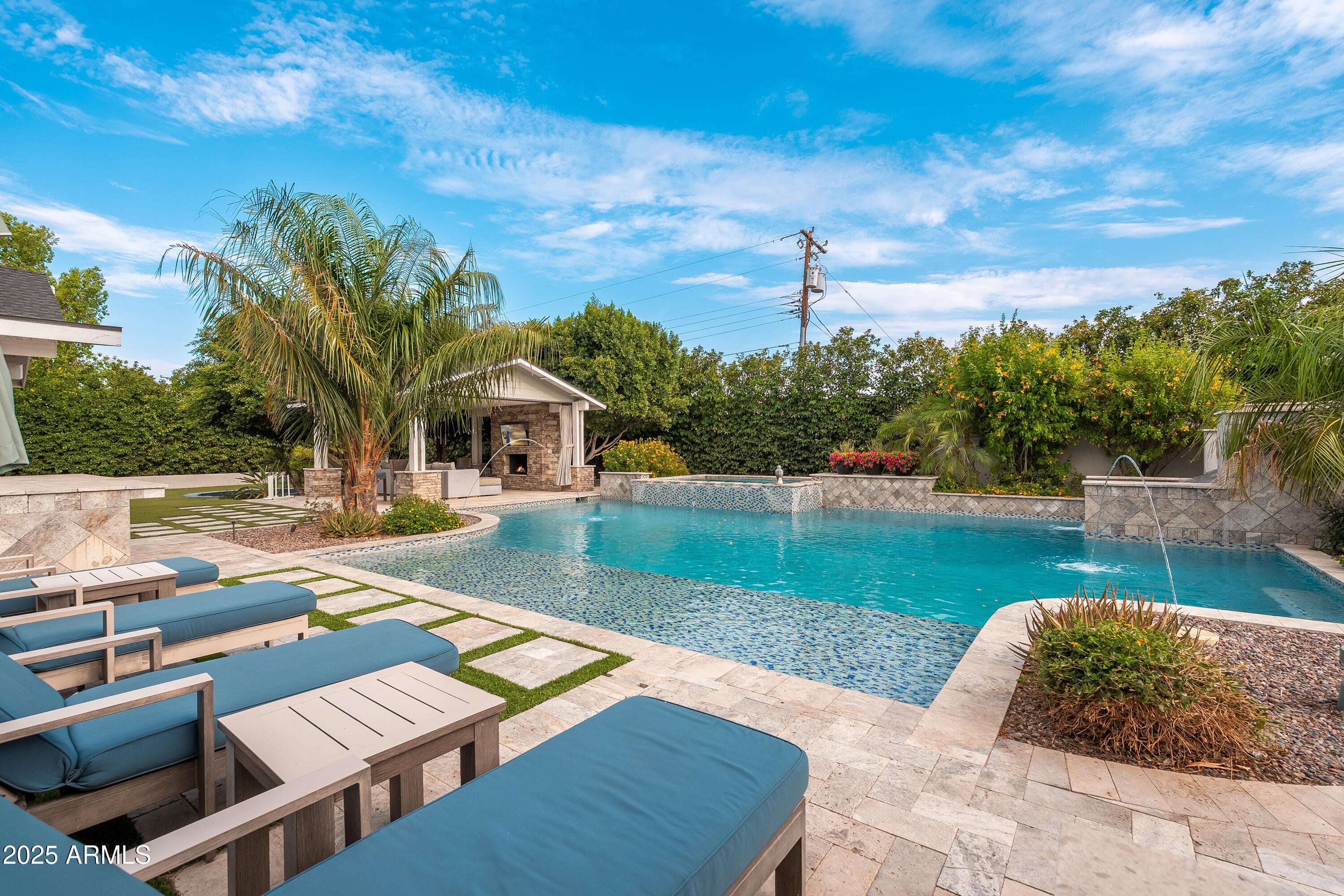 DEL RAY ESTATES - Residential