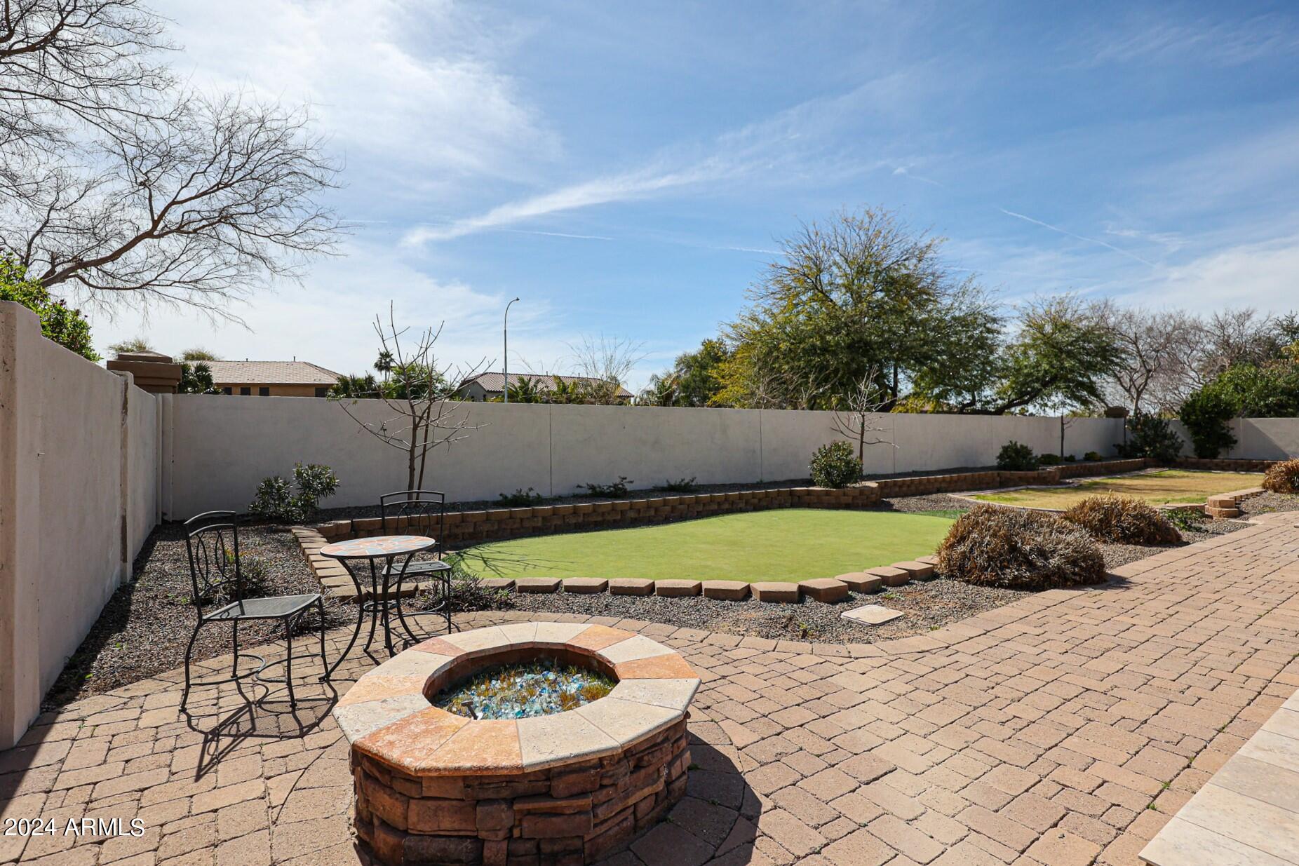 TIERRA LINDA - Residential