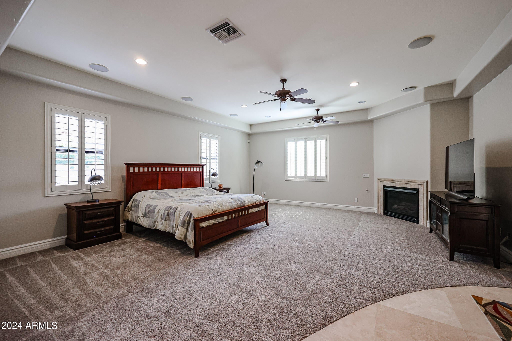 TIERRA LINDA - Residential