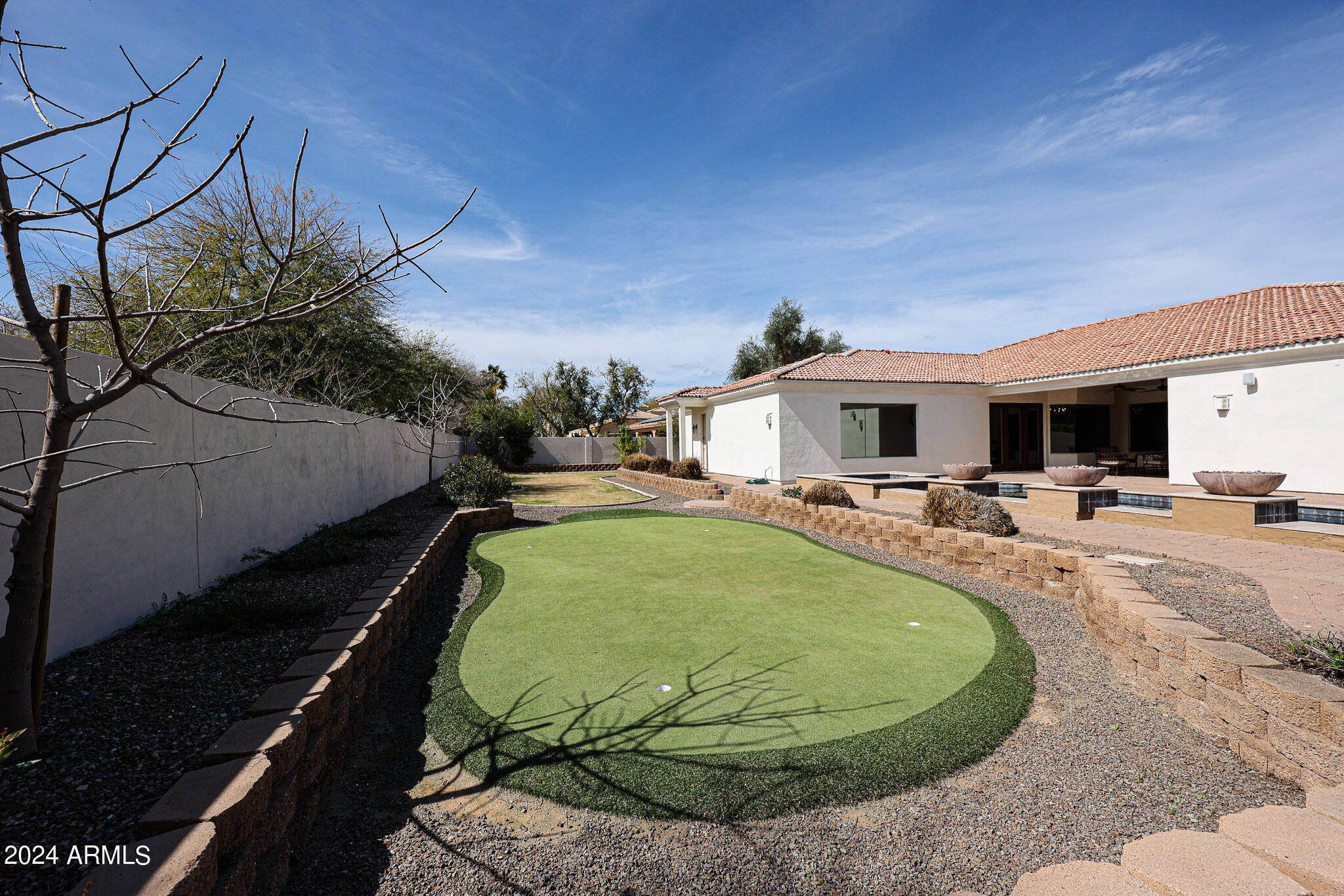 TIERRA LINDA - Residential