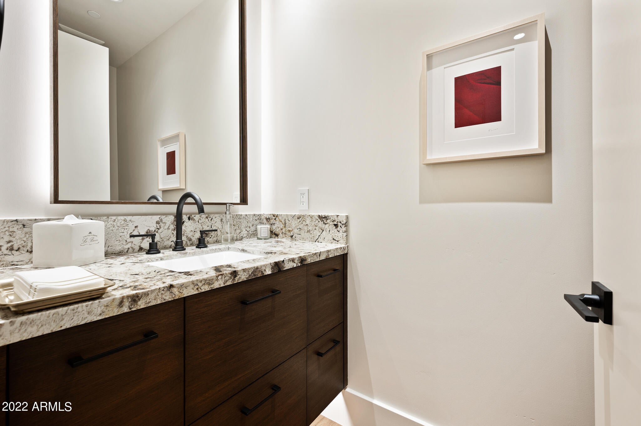 RITZ-CARLTON - Residential