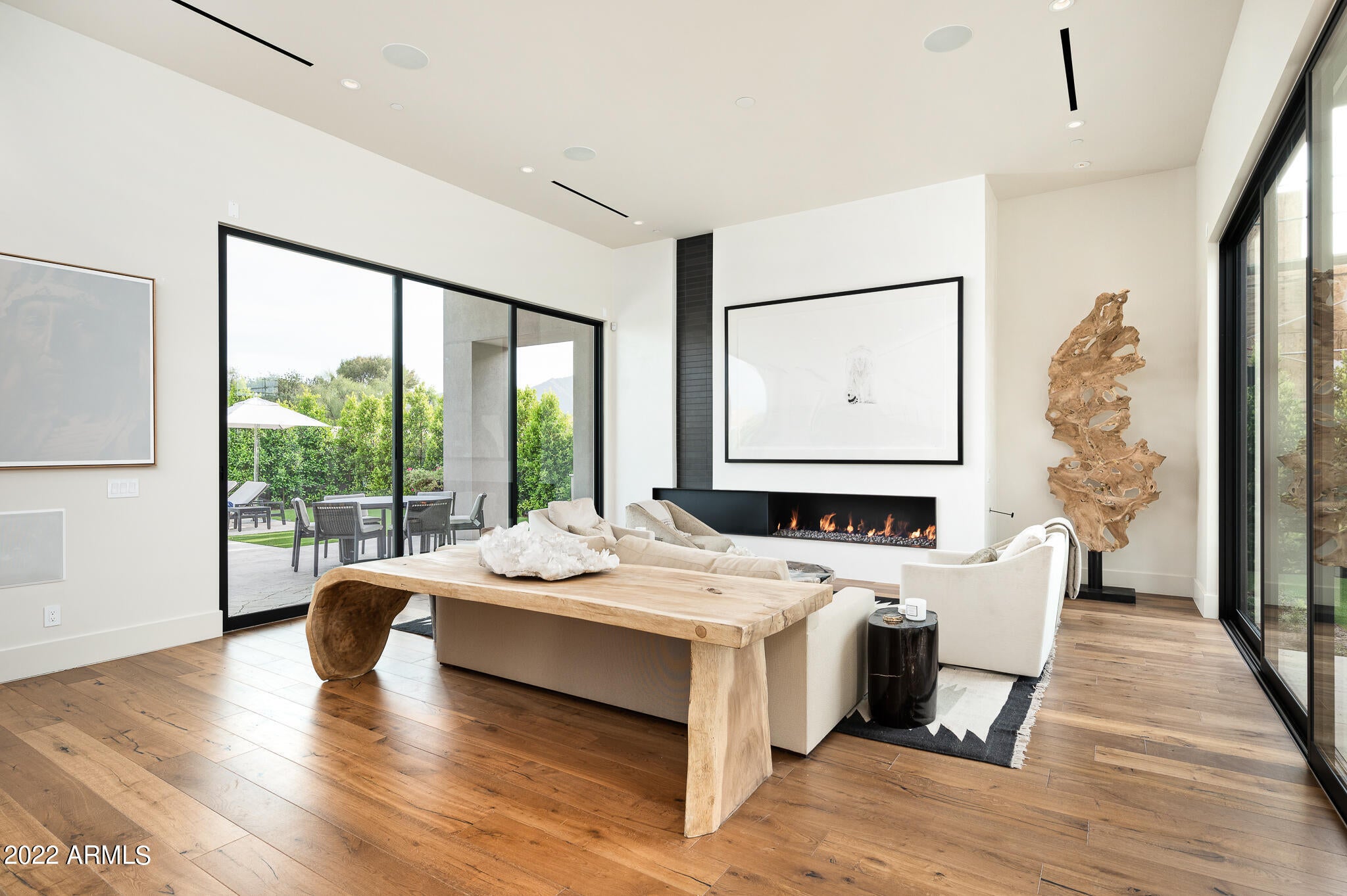 RITZ-CARLTON - Residential