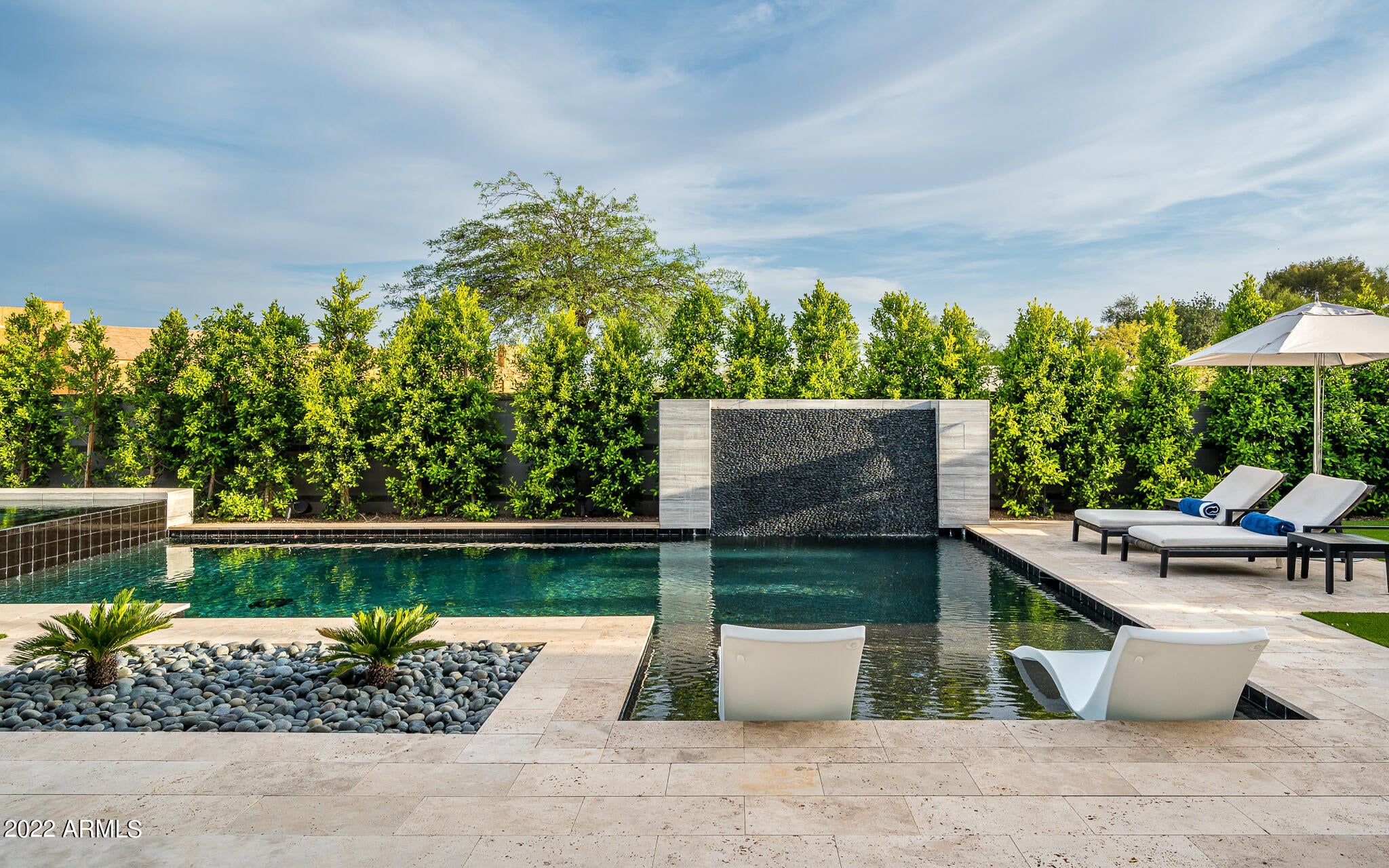 RITZ-CARLTON - Residential