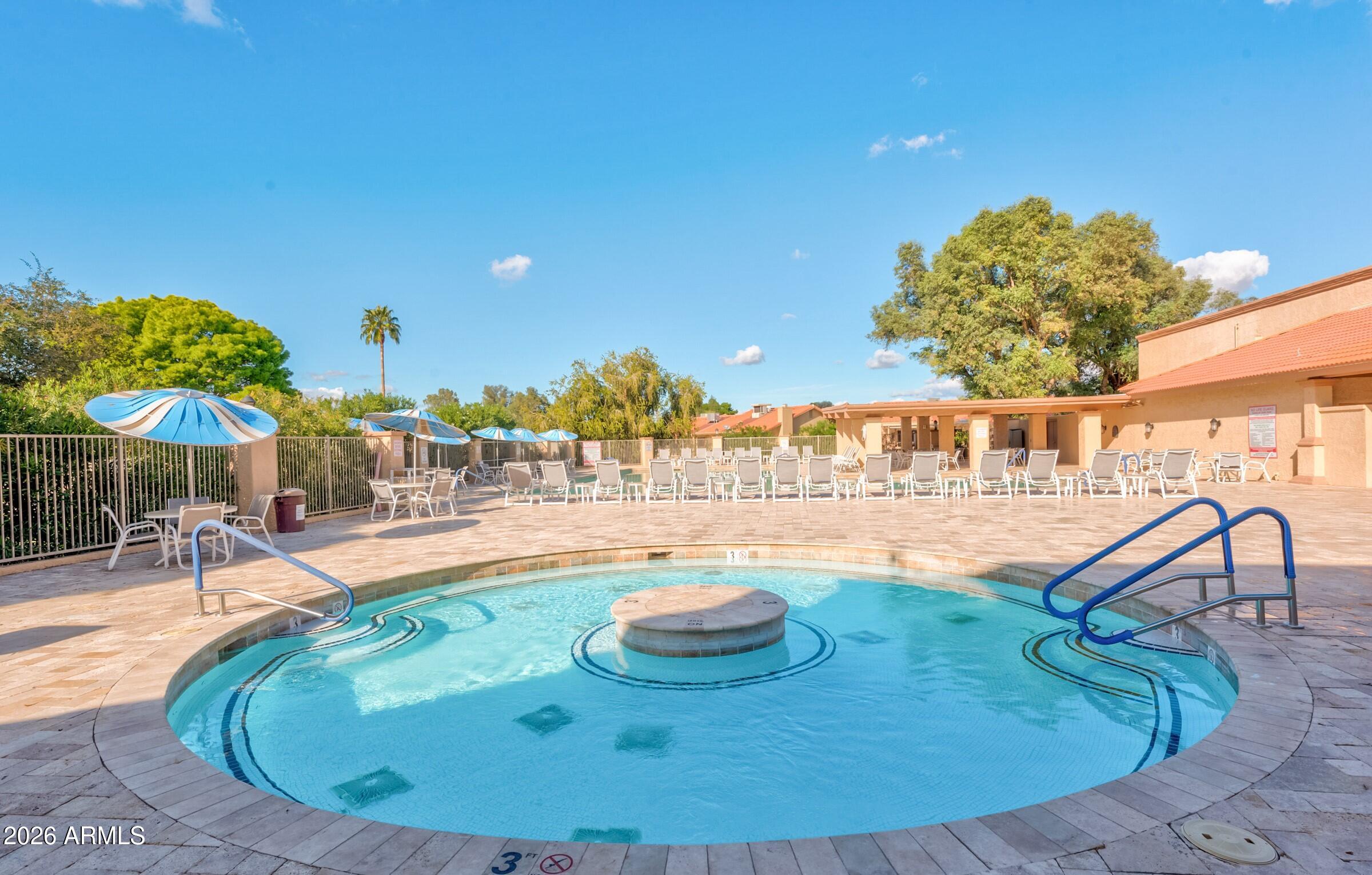 LEISURE WORLD - Residential