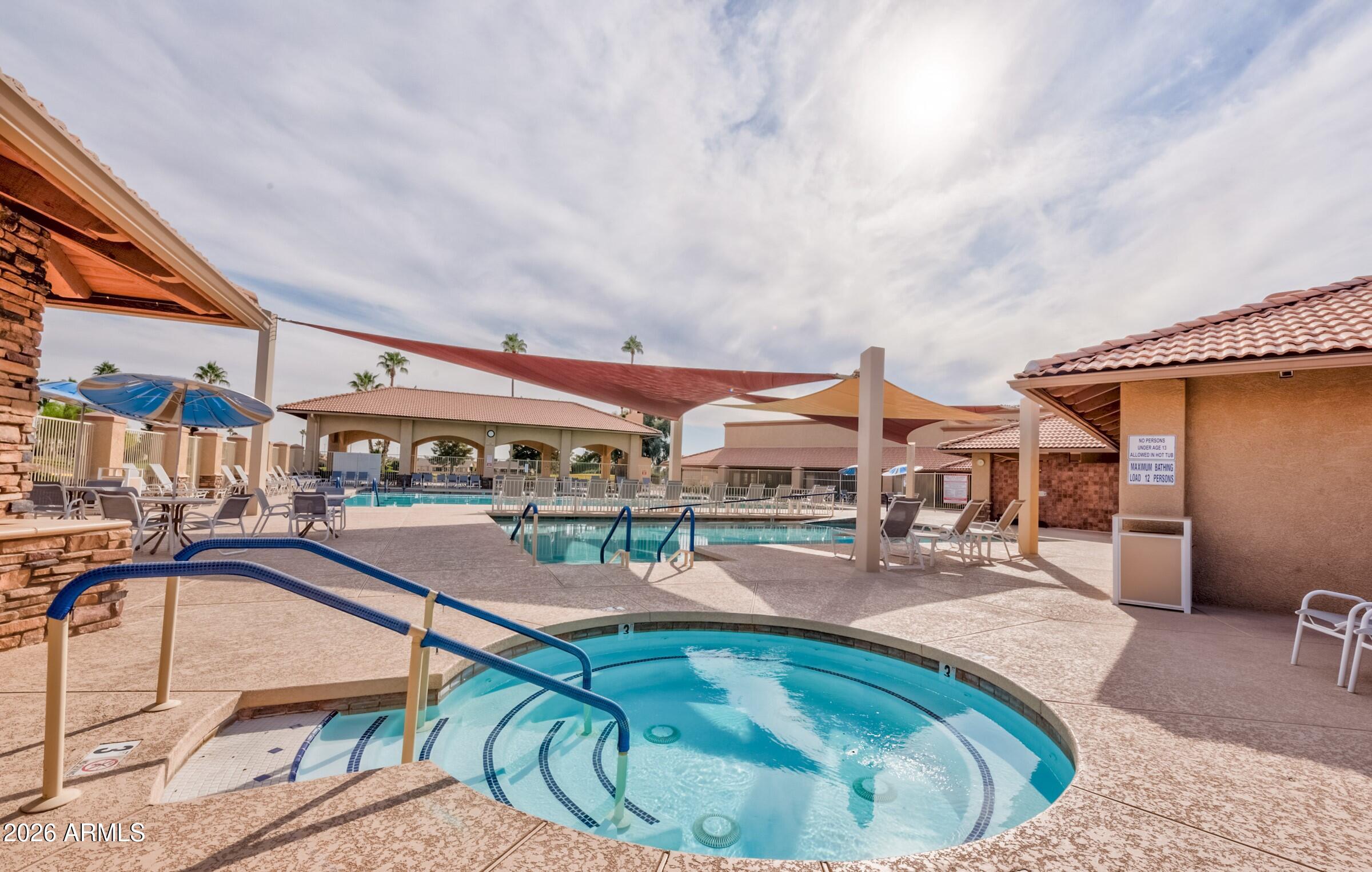 LEISURE WORLD - Residential