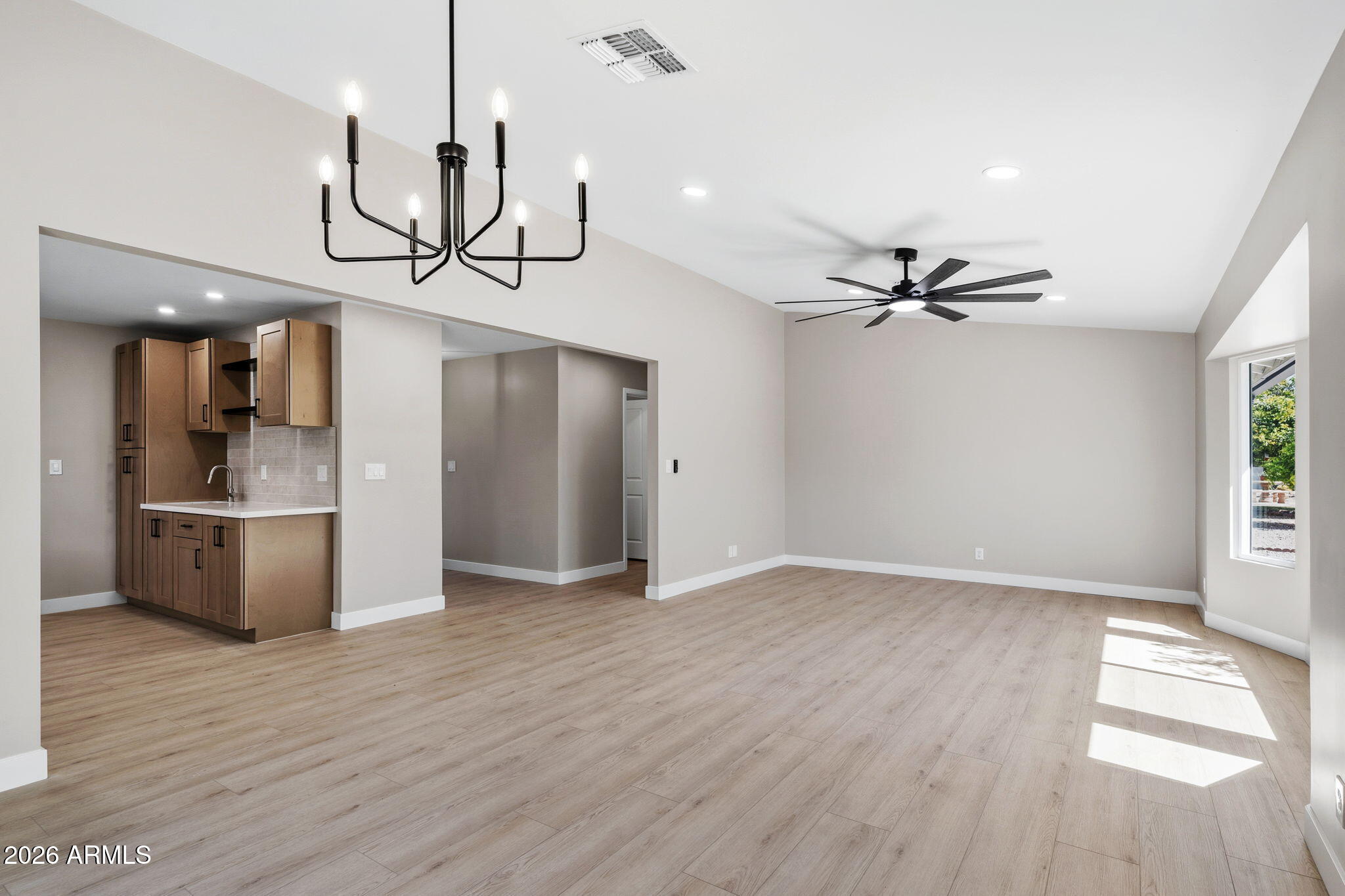 LEISURE WORLD - Residential