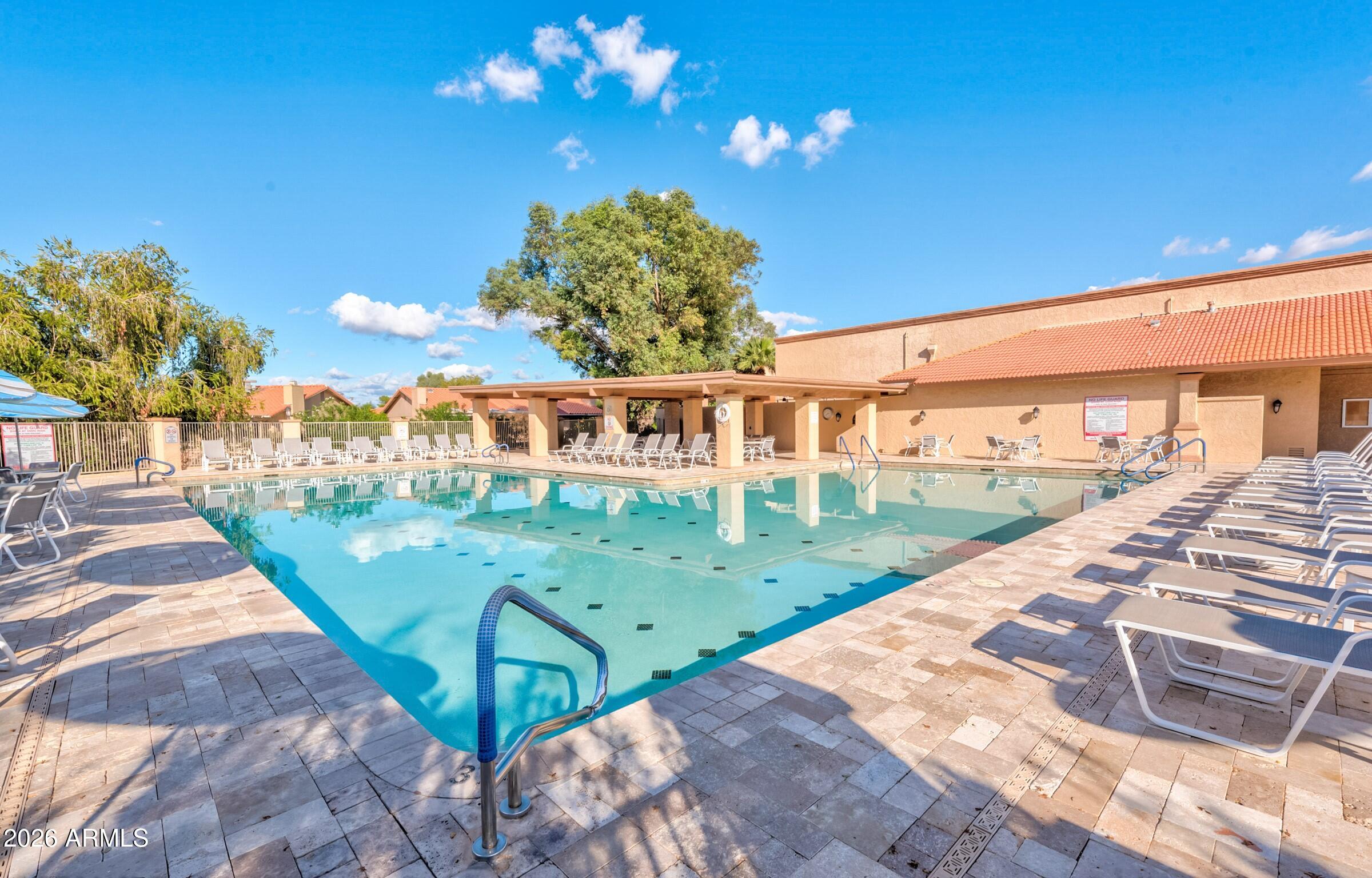 LEISURE WORLD - Residential