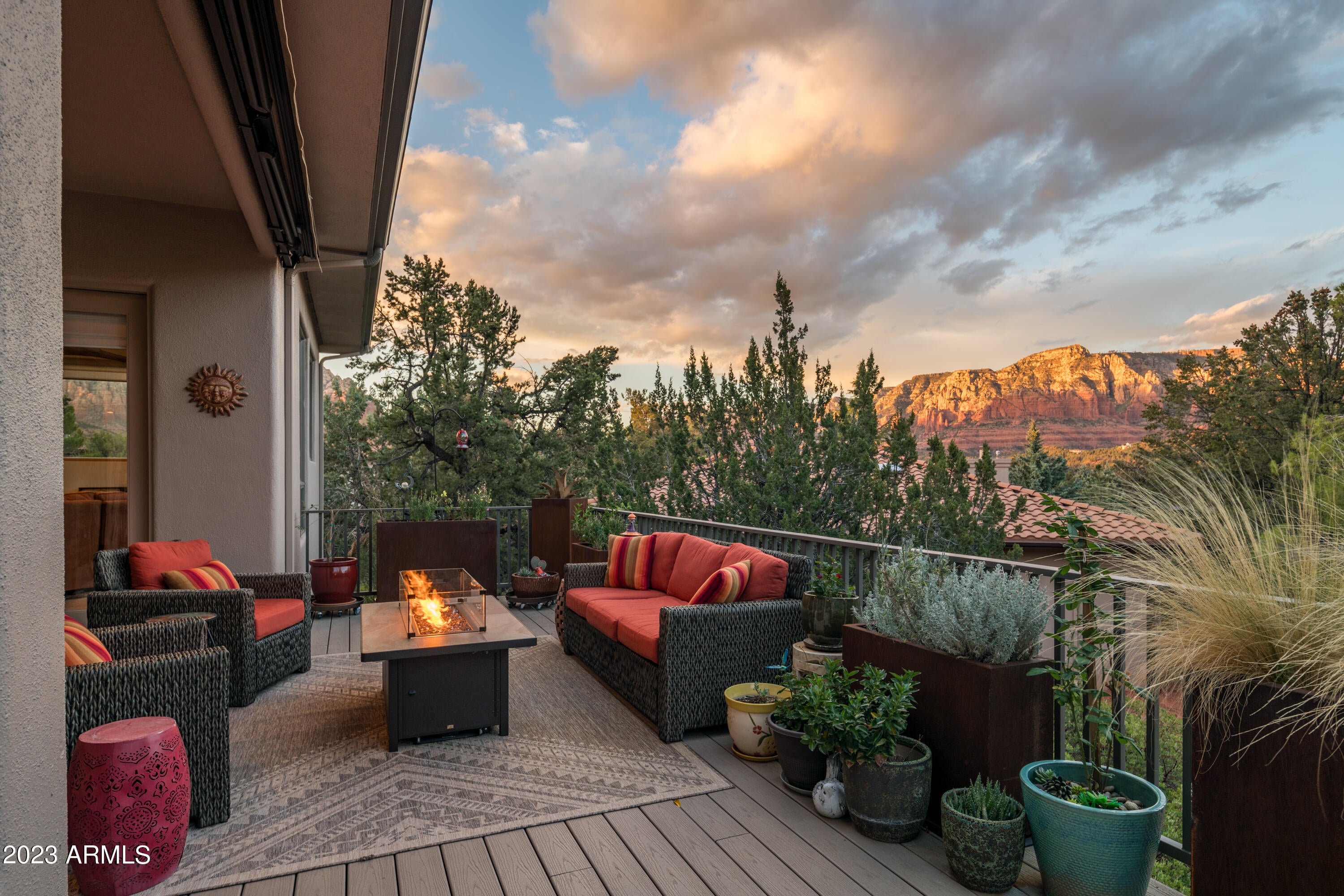 Les Springs - Residential