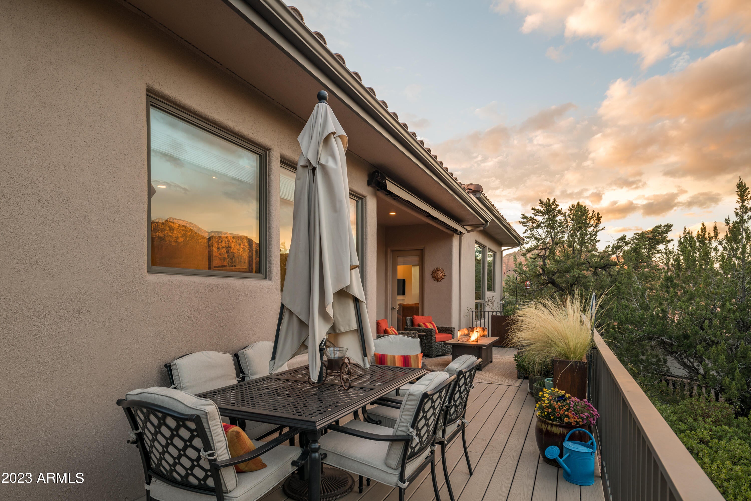 Les Springs - Residential