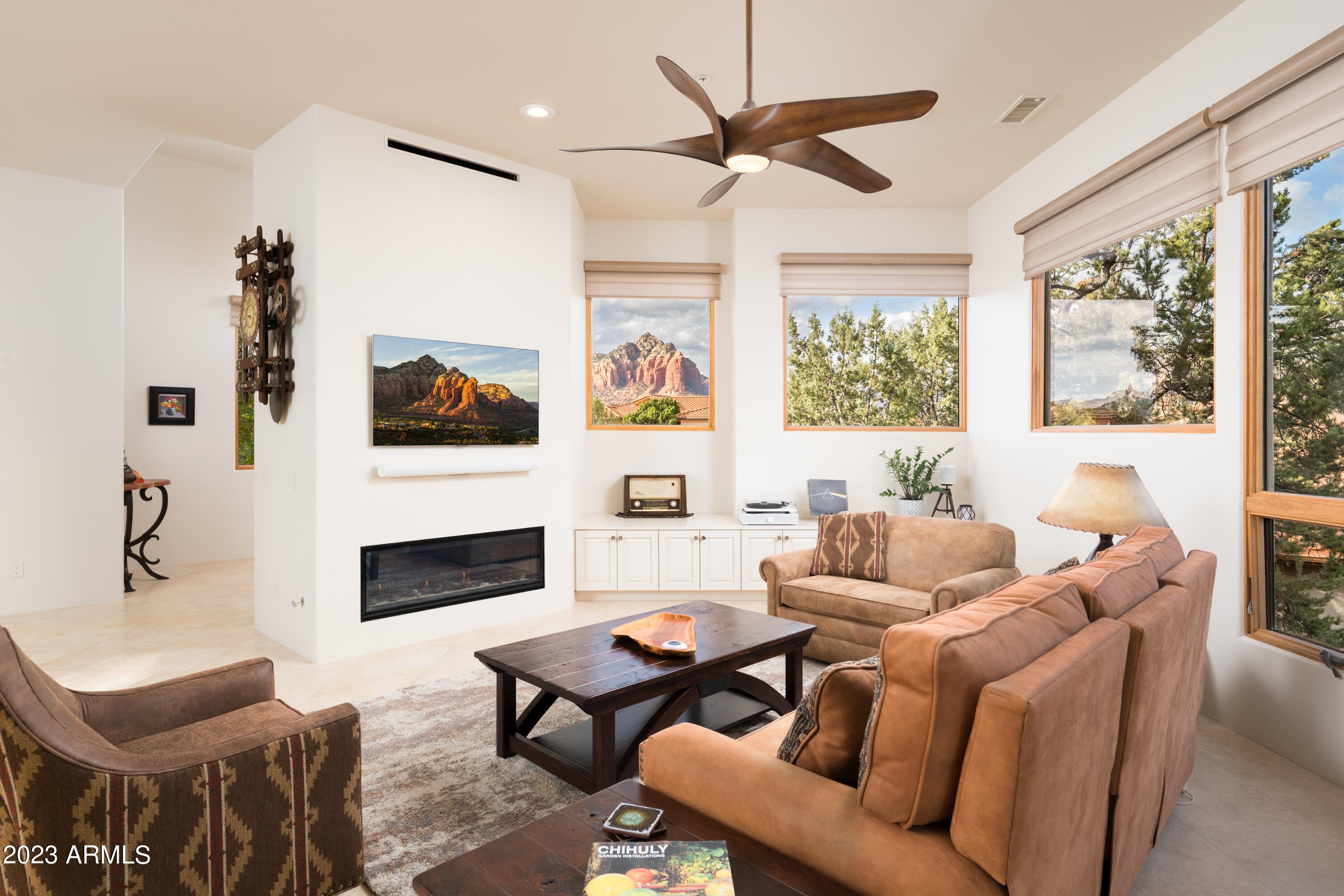 Les Springs - Residential