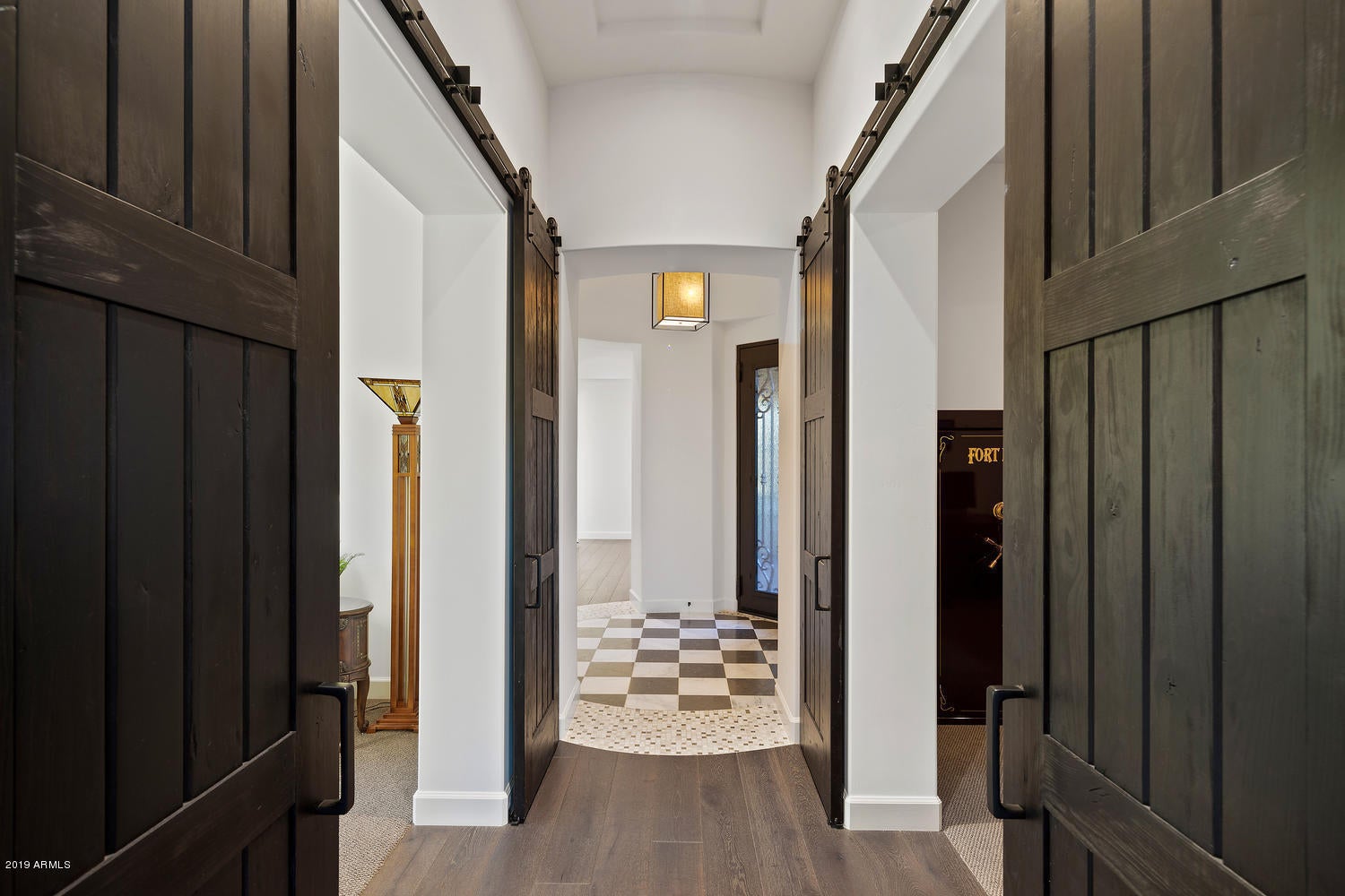 BOCARA BACARA - Residential