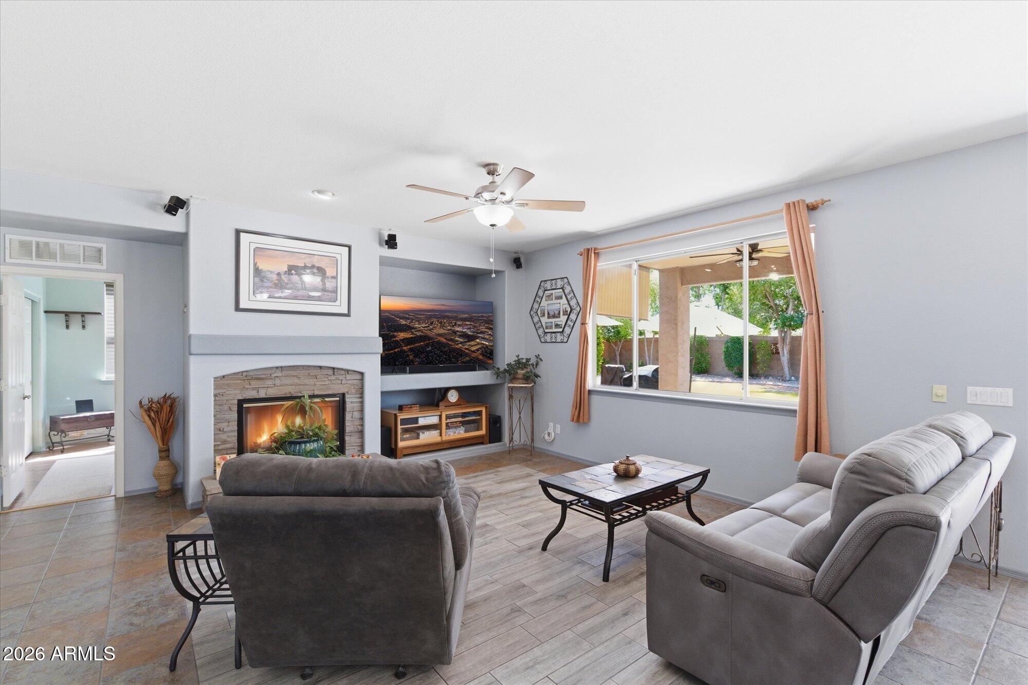SILVERTON - Residential