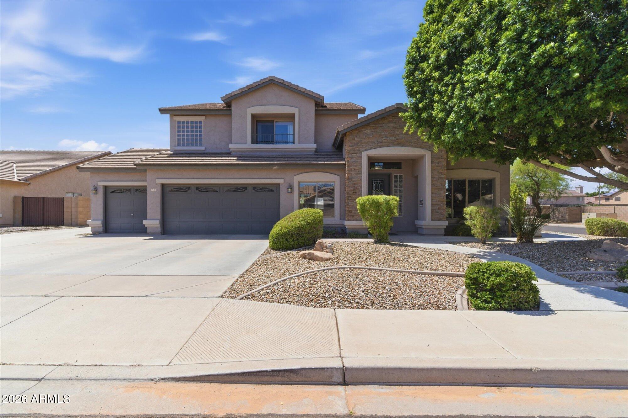 SILVERTON - Residential