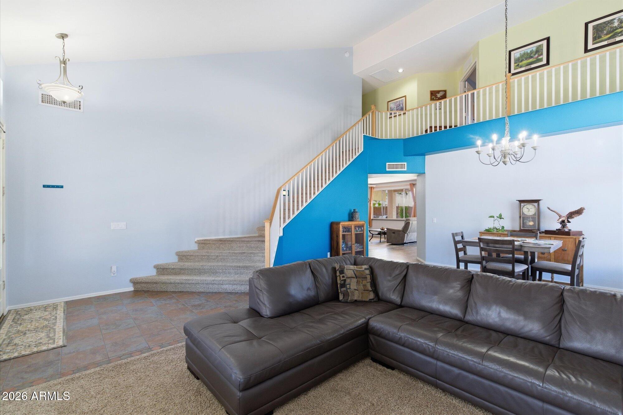 SILVERTON - Residential