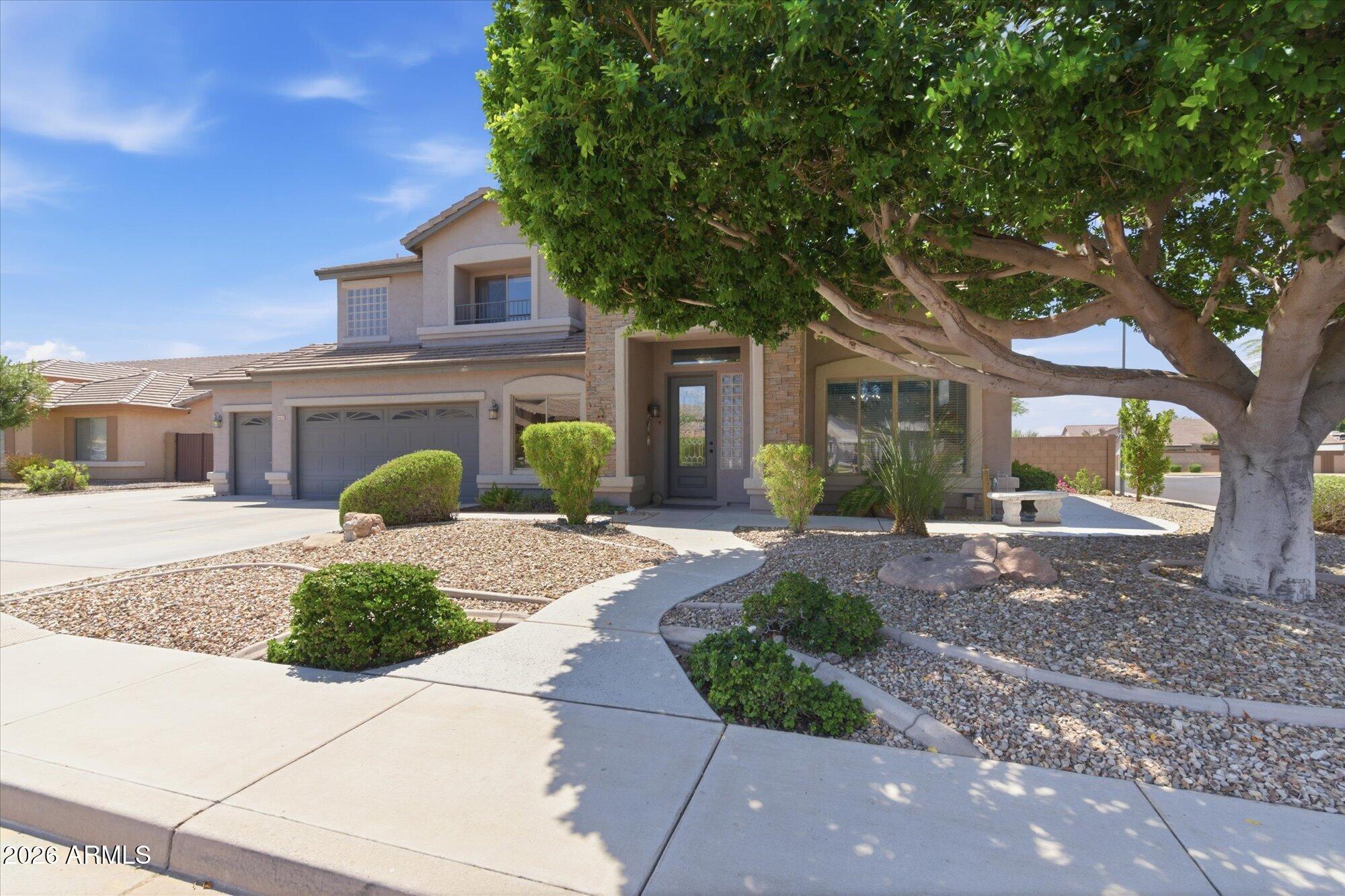 SILVERTON - Residential
