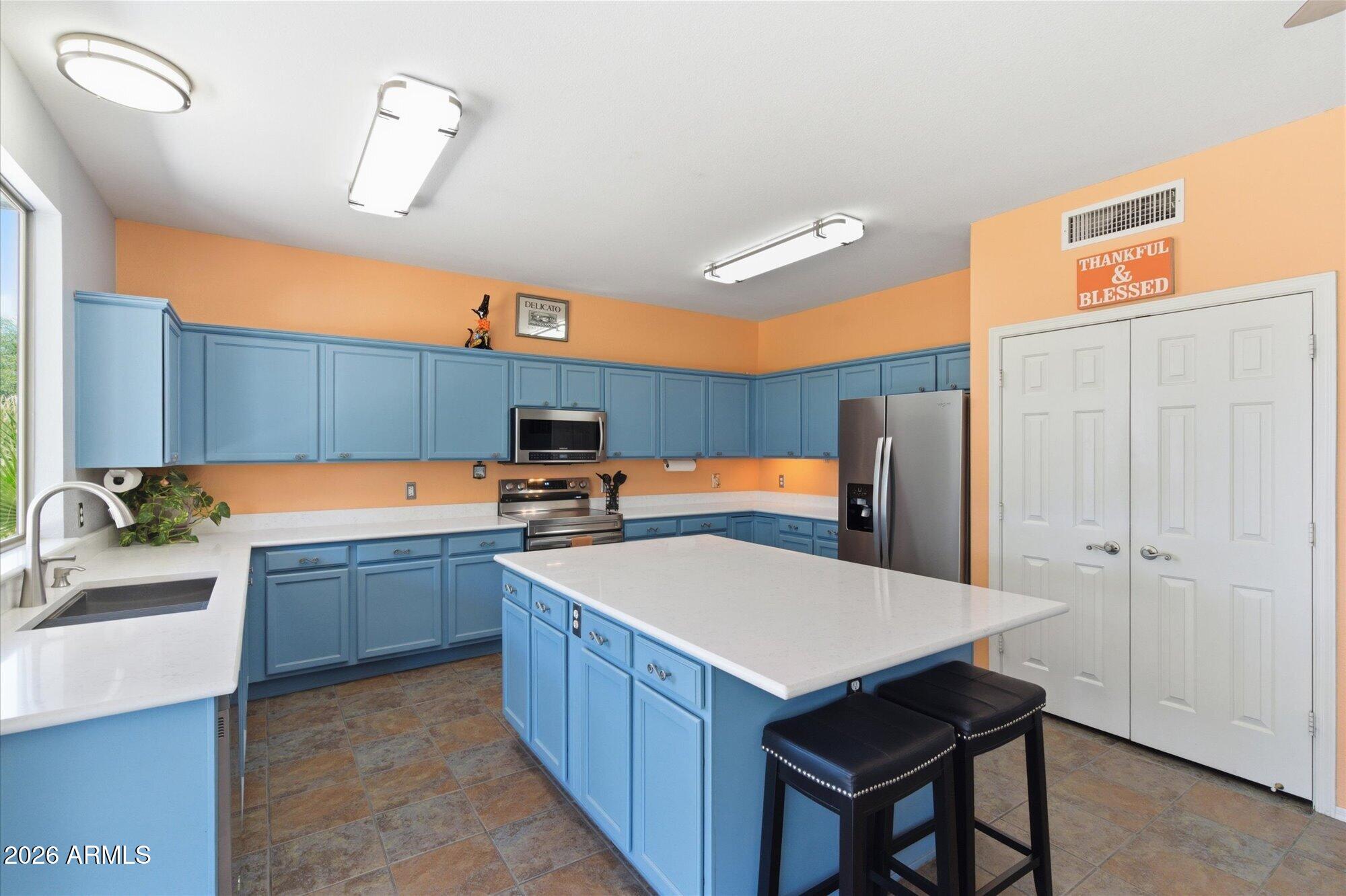 SILVERTON - Residential