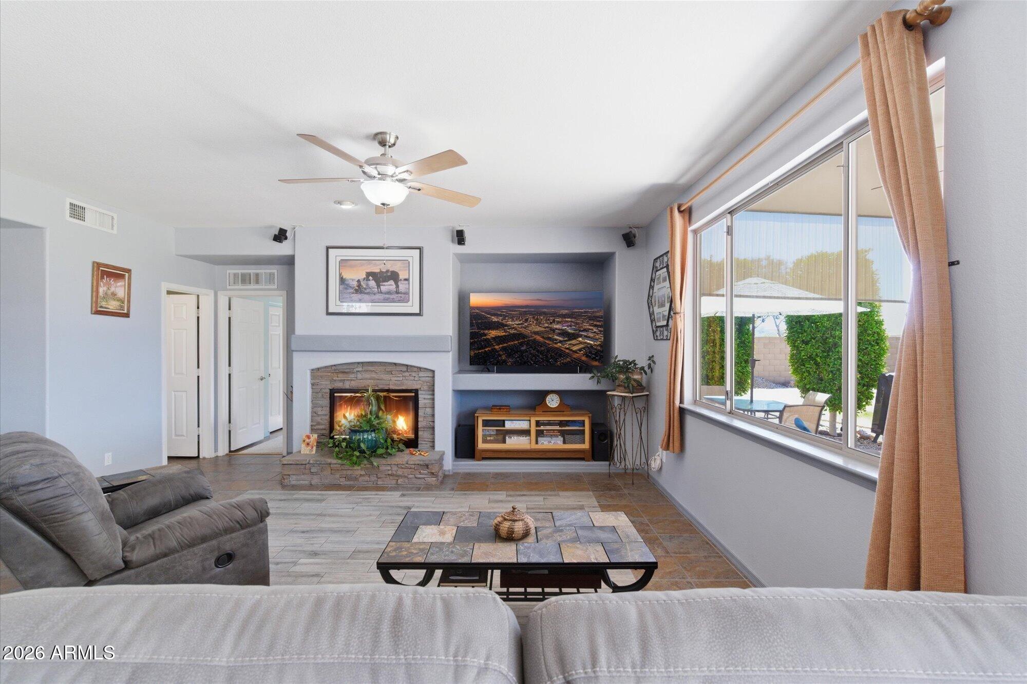 SILVERTON - Residential