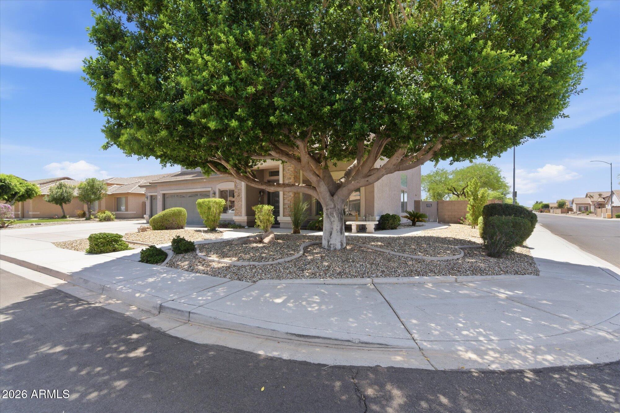SILVERTON - Residential