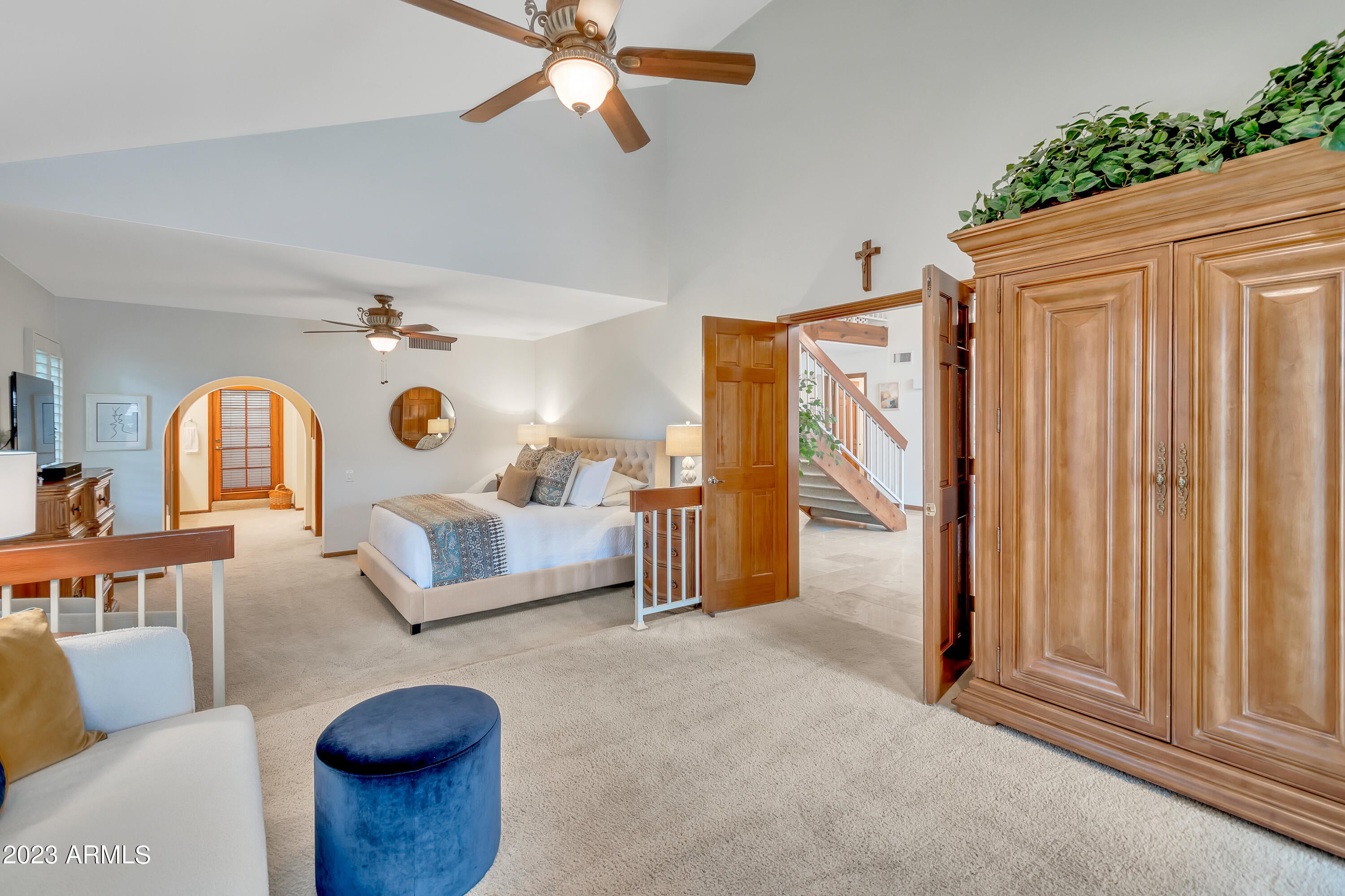 PARADISE PARK MANOR 2 - Residential