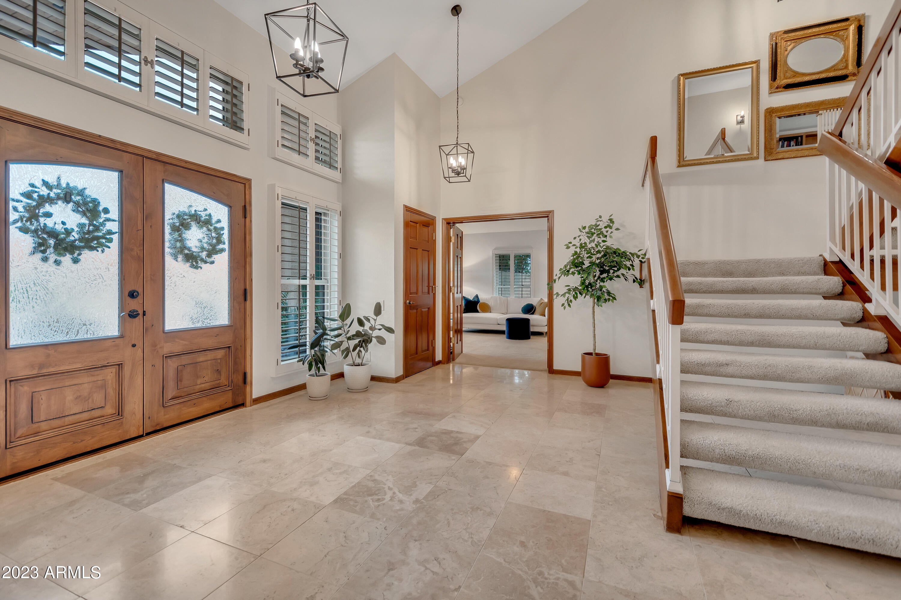 PARADISE PARK MANOR 2 - Residential