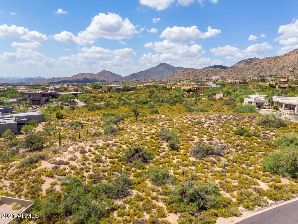 DESERT MOUNTAIN - Residential