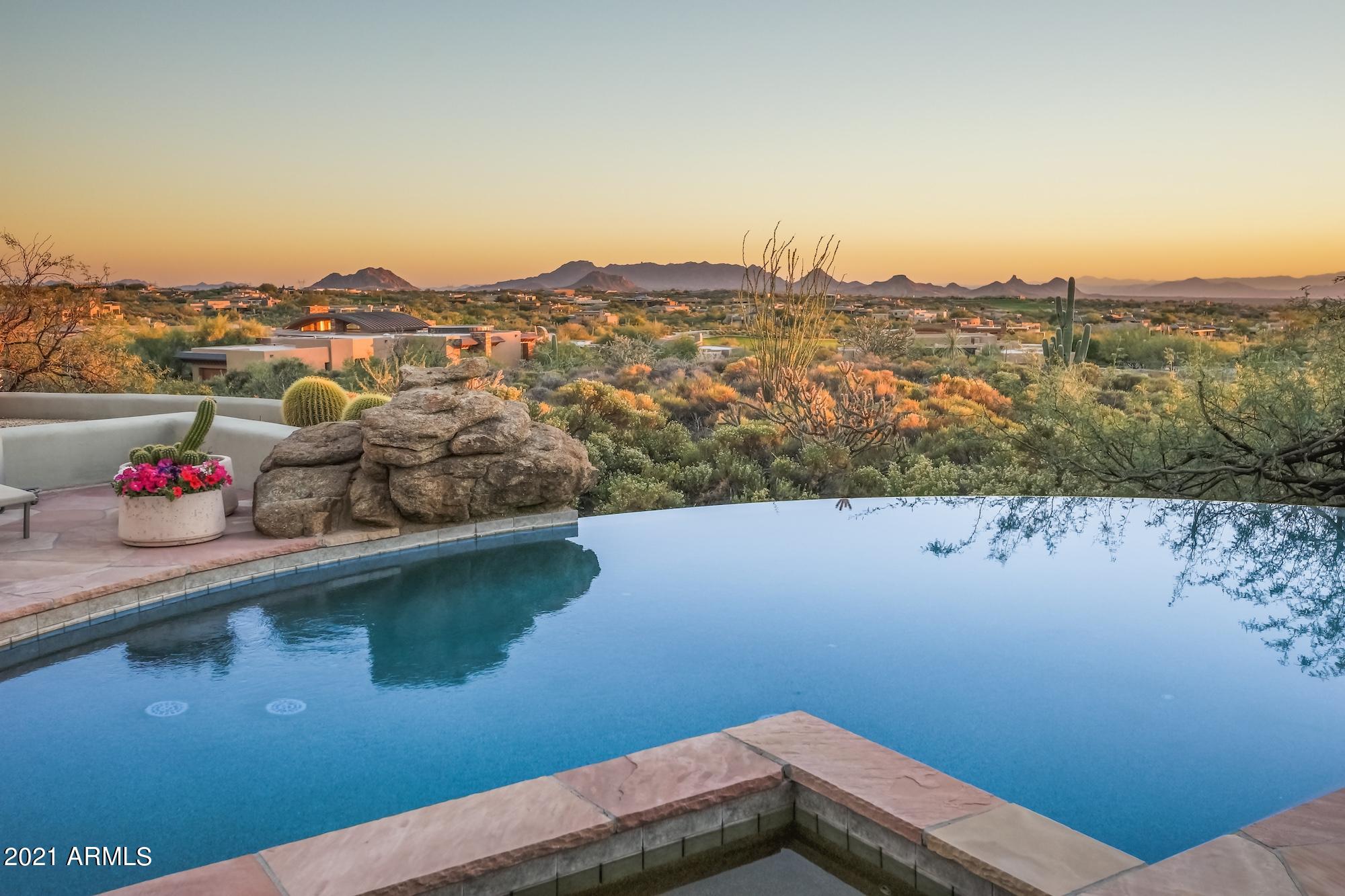DESERT MOUNTAIN - Residential