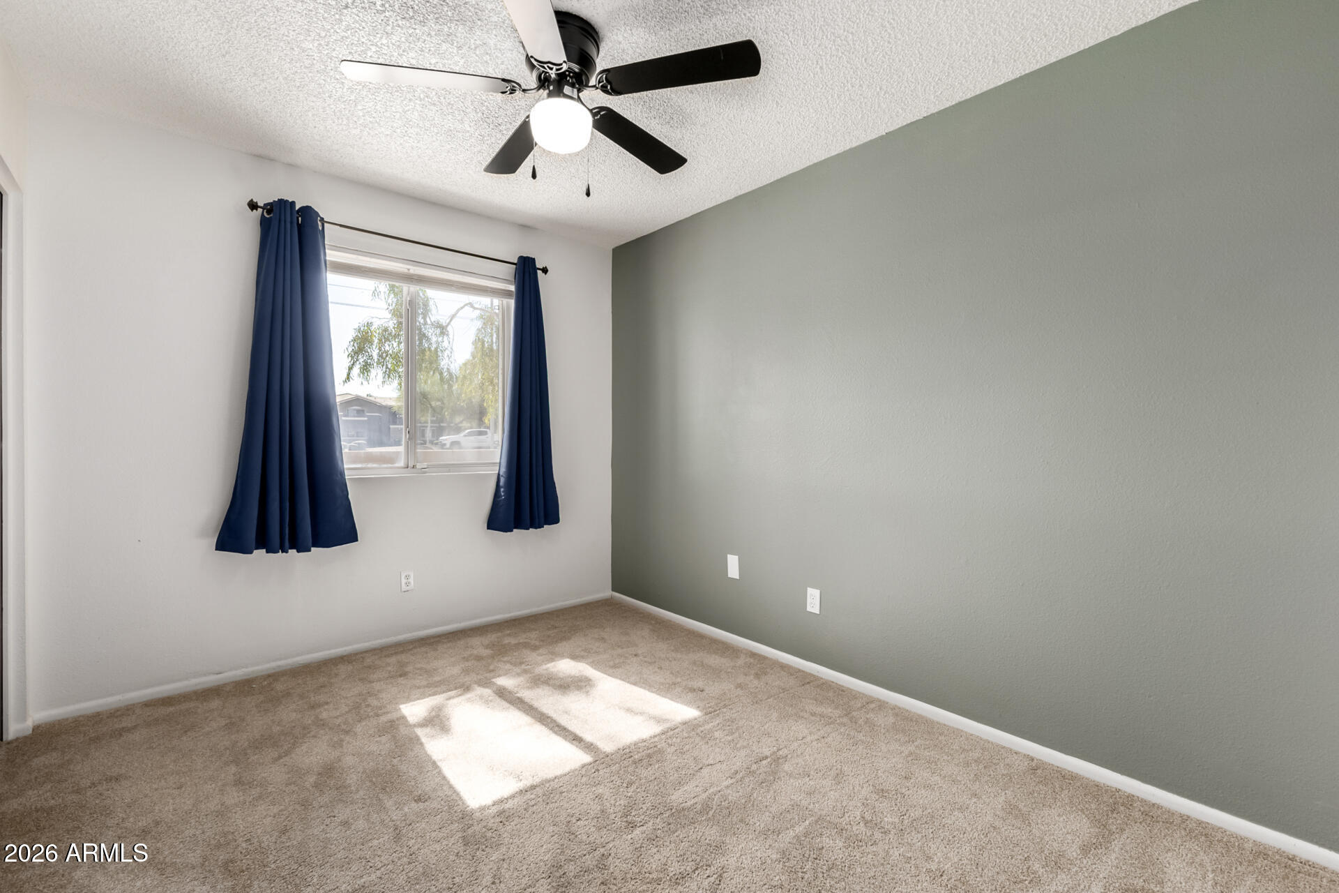 SOUTHRIDGE ESTATES - Residential