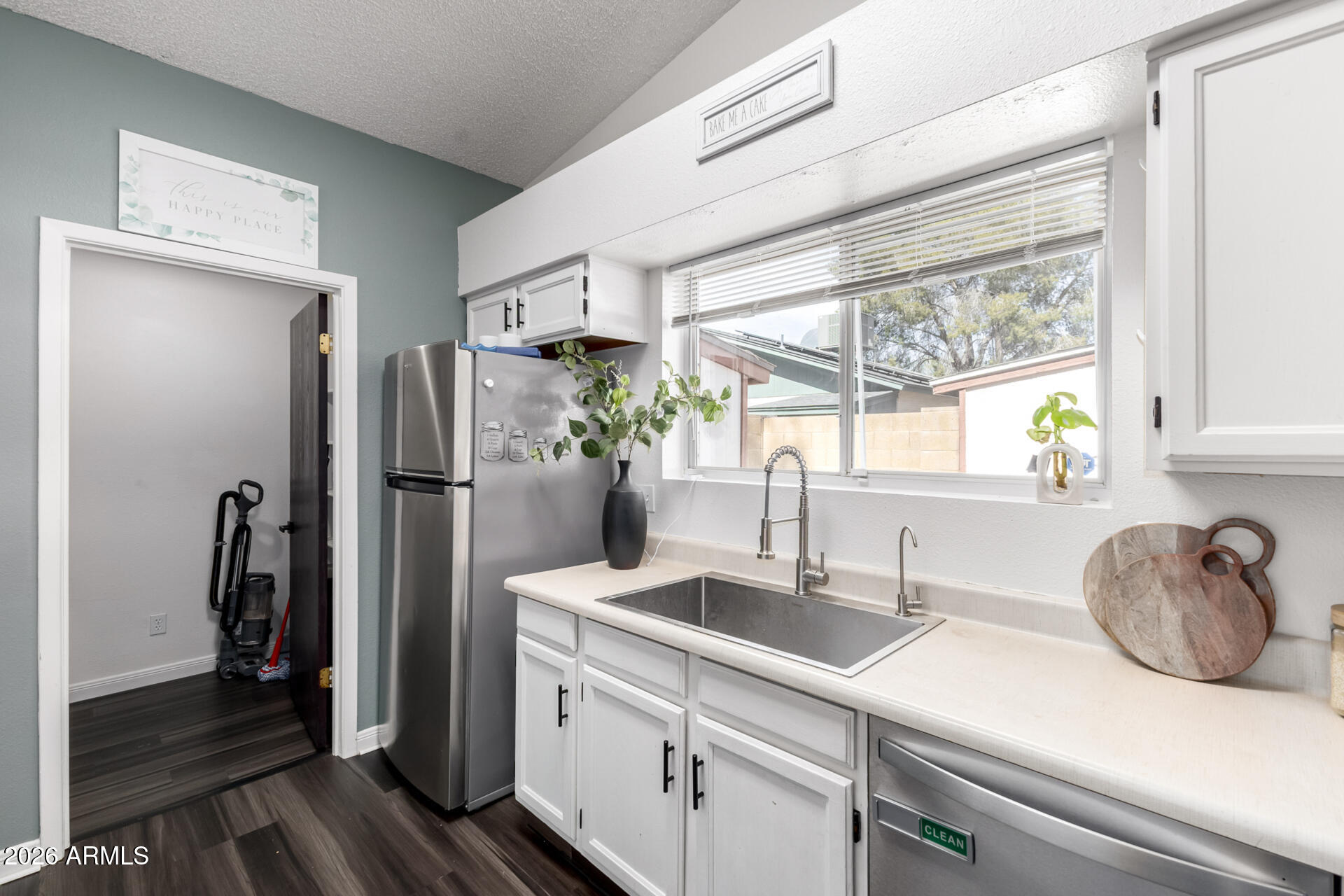 SOUTHRIDGE ESTATES - Residential