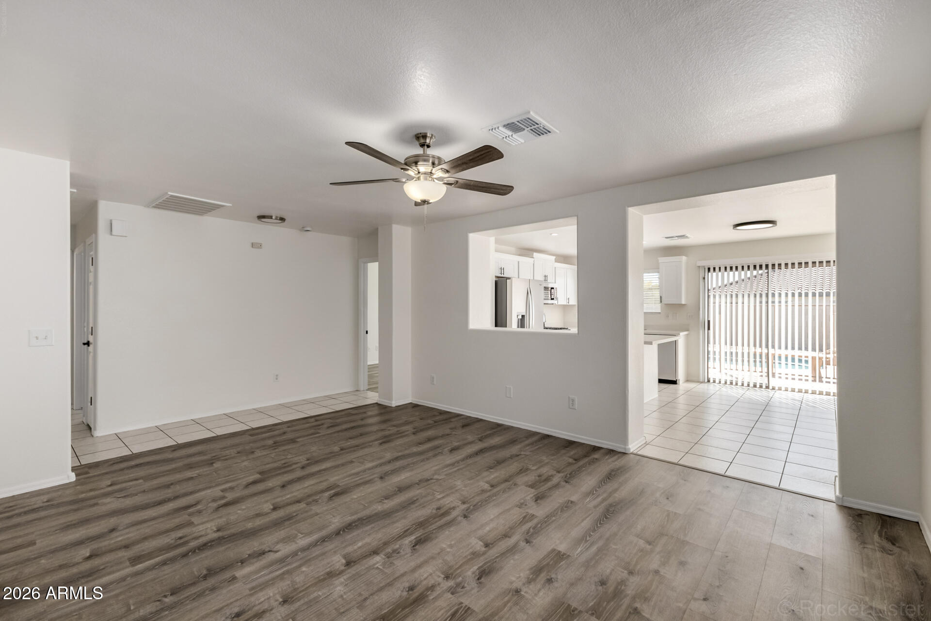 ROUNDTREE RANCH - Residential