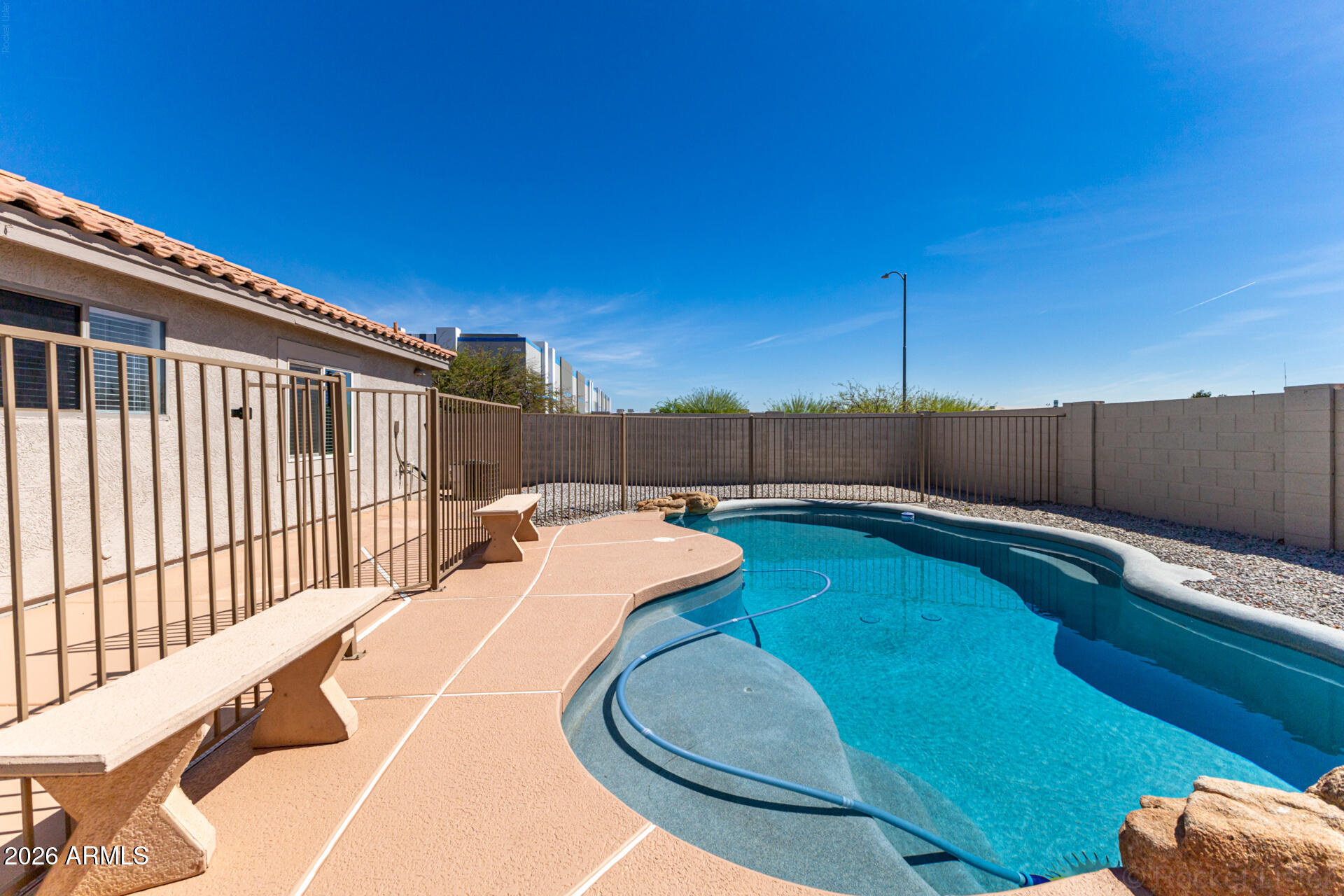 ROUNDTREE RANCH - Residential