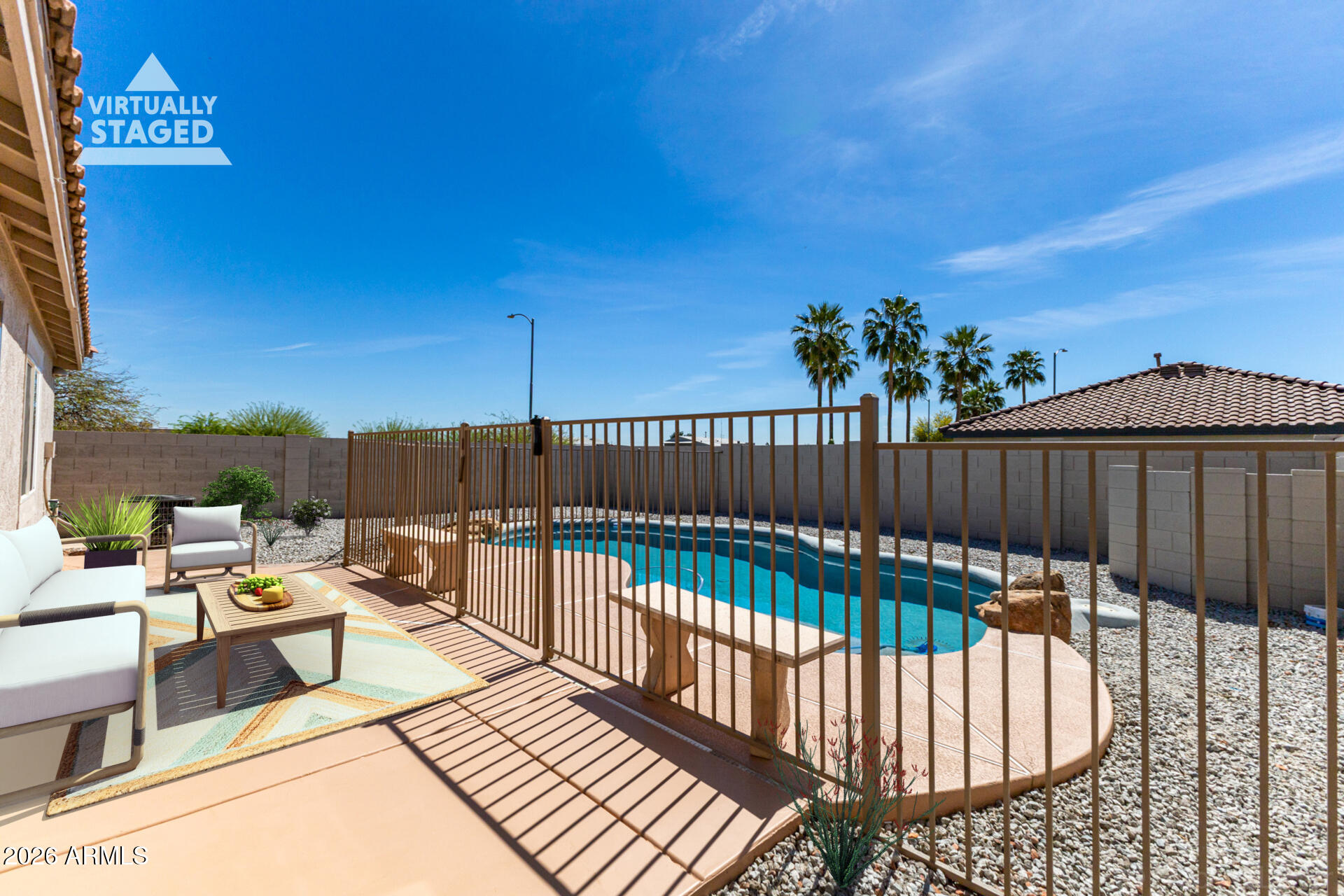 ROUNDTREE RANCH - Residential