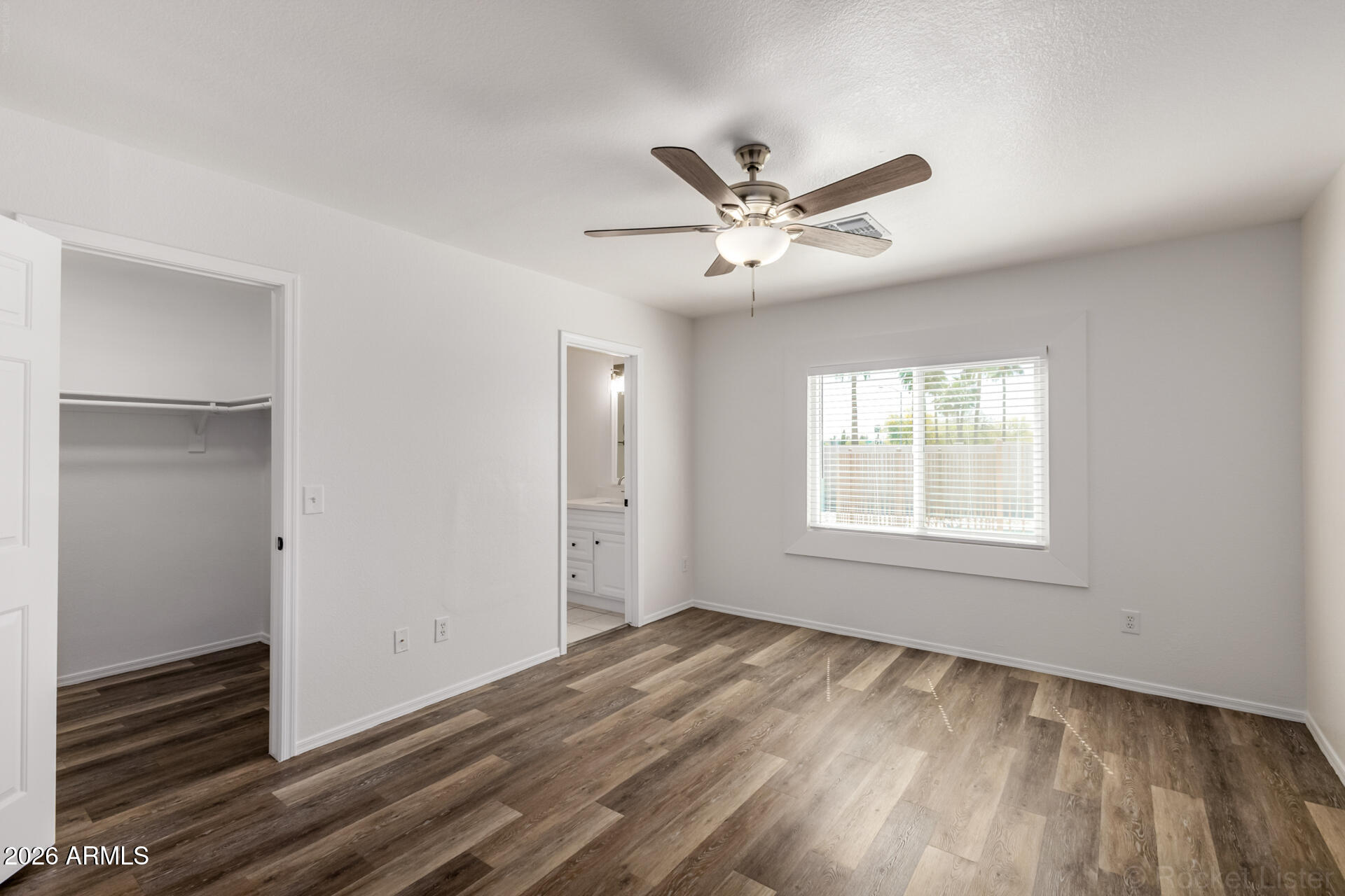 ROUNDTREE RANCH - Residential