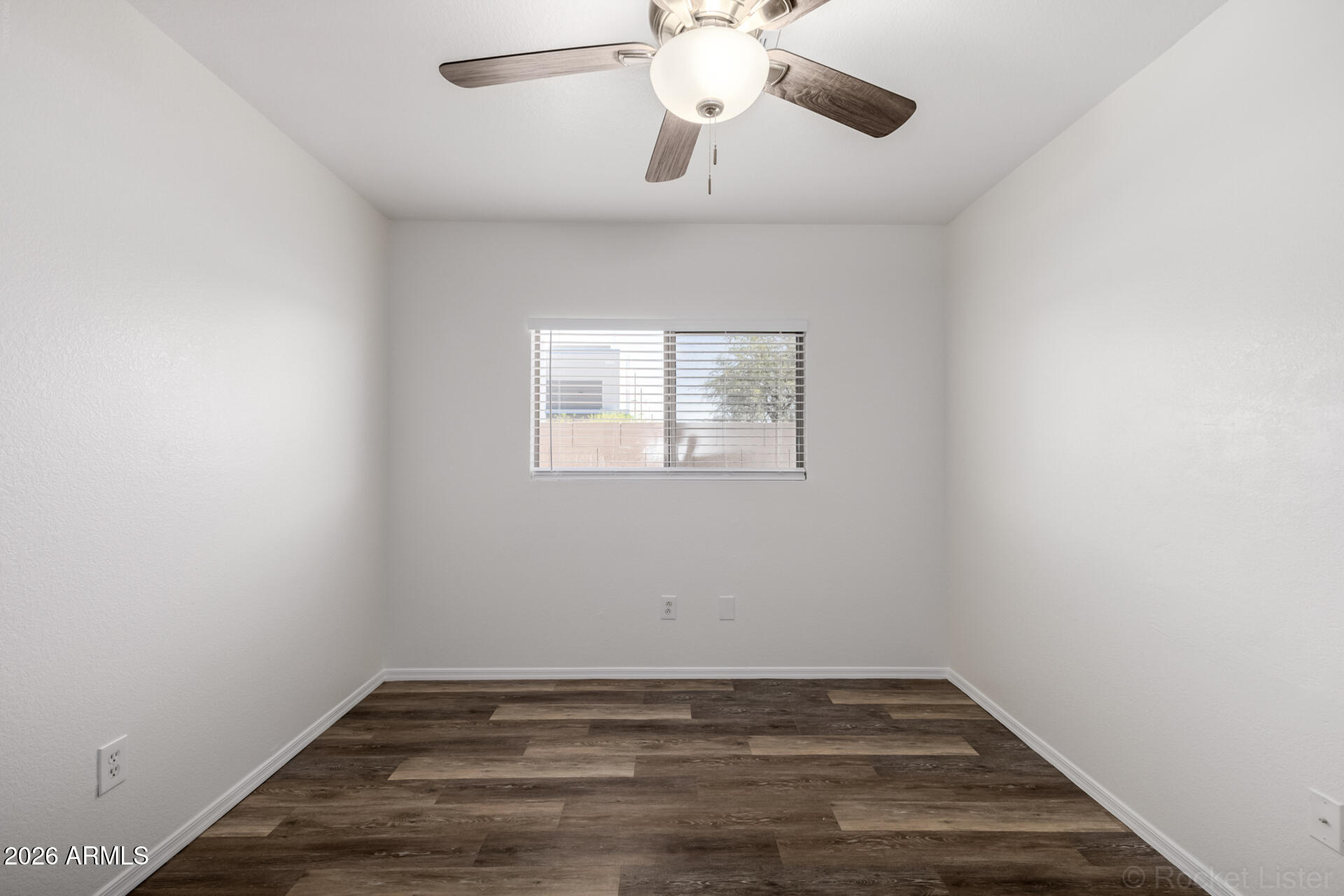 ROUNDTREE RANCH - Residential